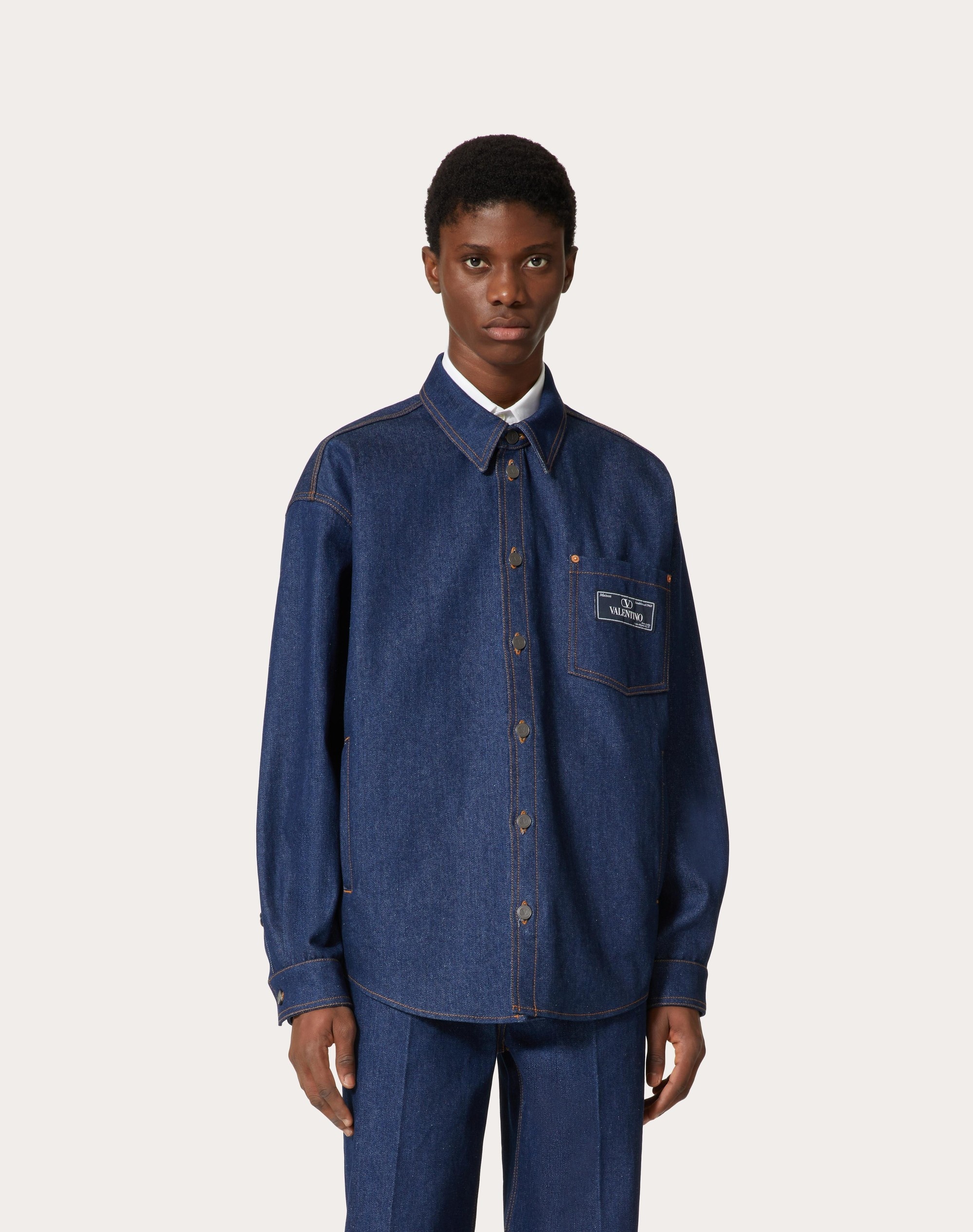 DENIM SHIRT WITH MAISON VALENTINO TAILORING LABEL - 3