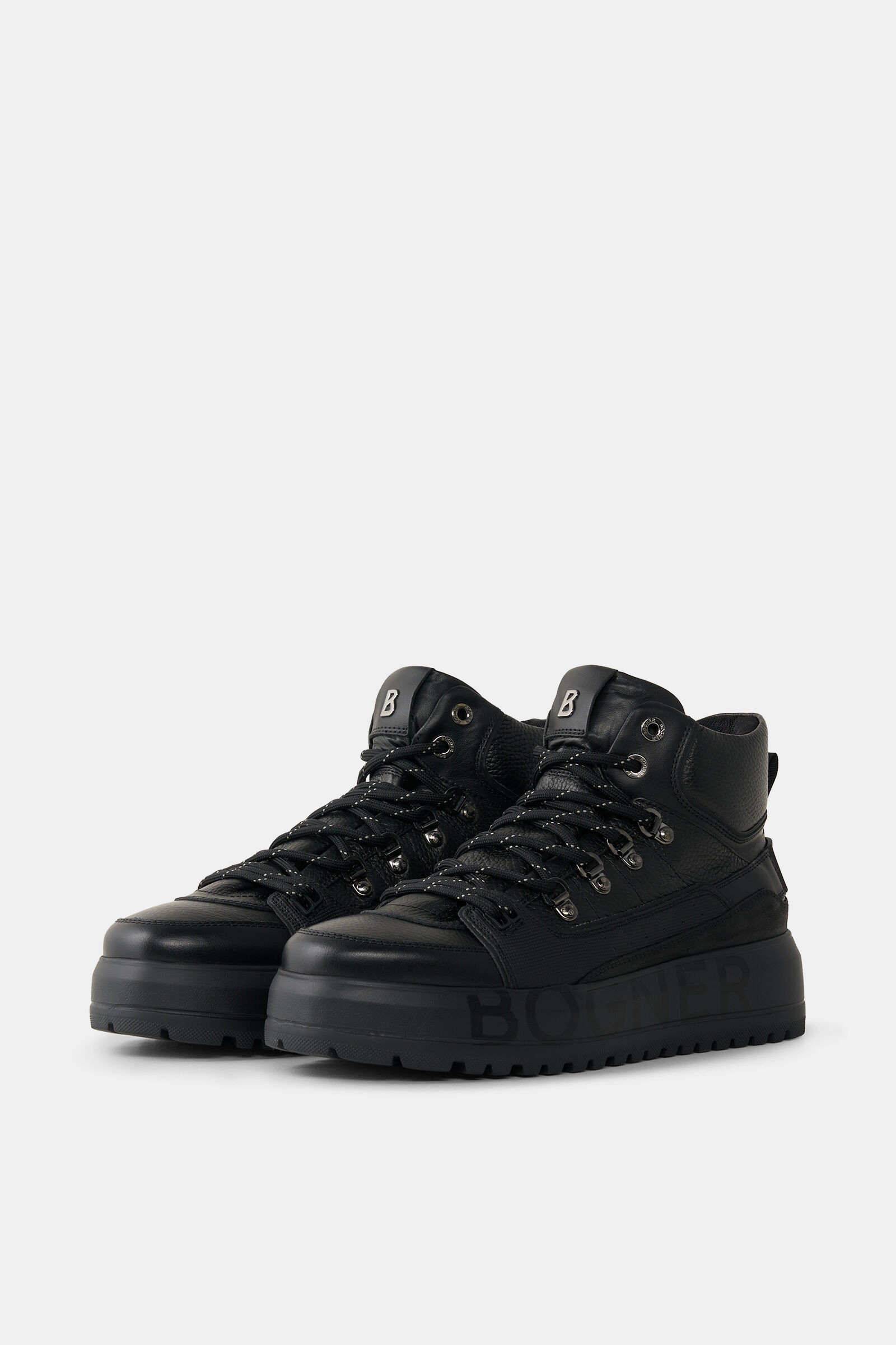 Low Boots Antwerp in Black - 3