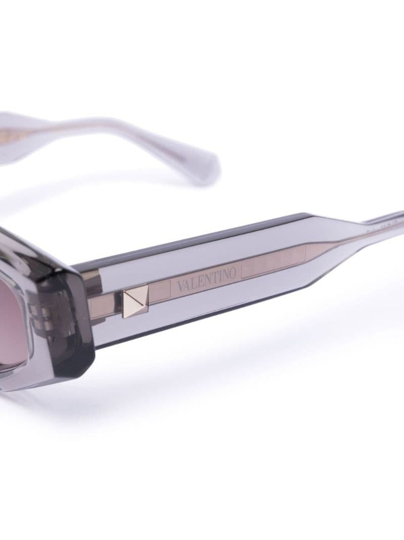 Rockstud irregular-frame sunglasses - 3