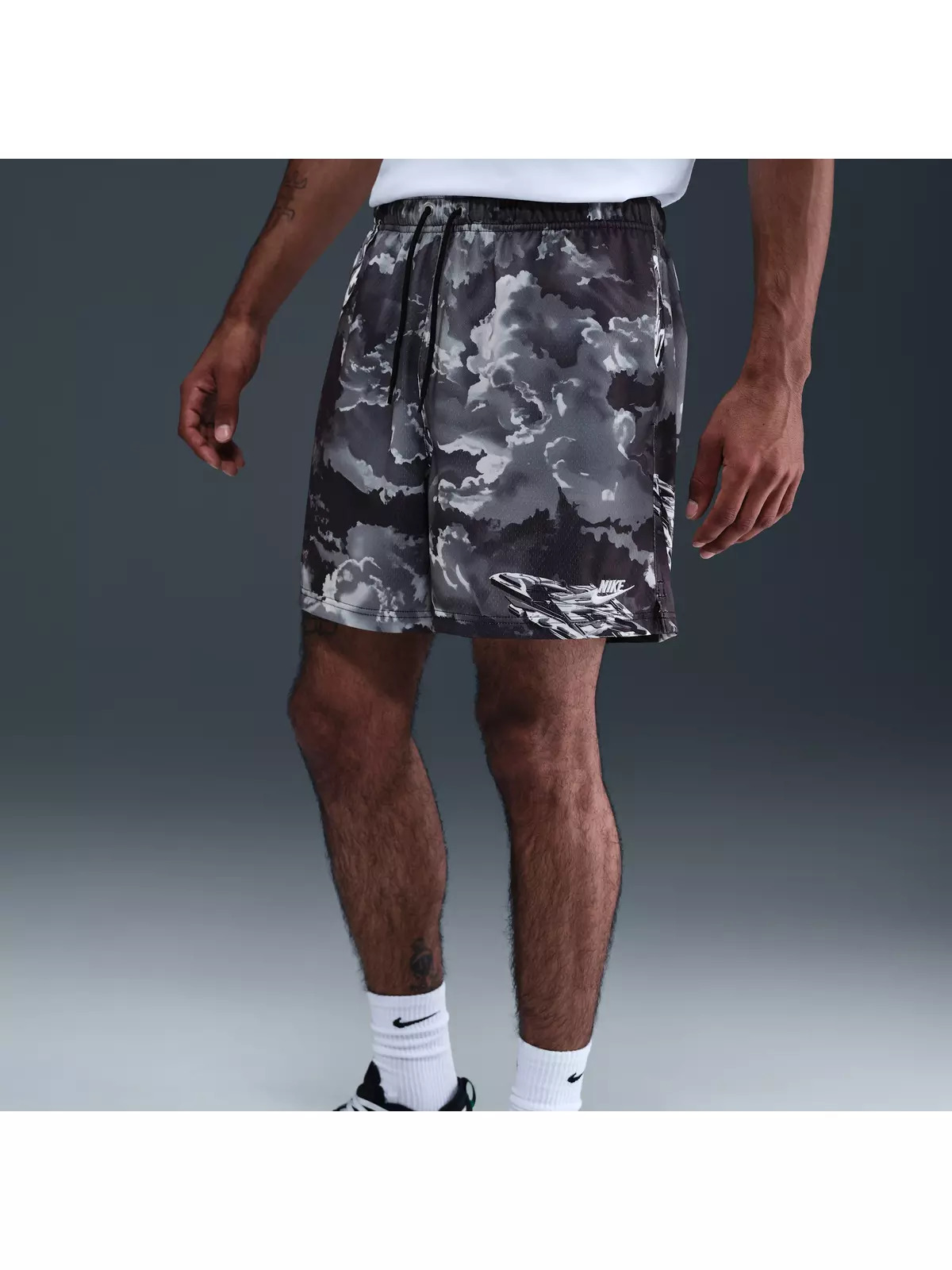 Men's Sportswear Club Mesh Flow Shorts - 3