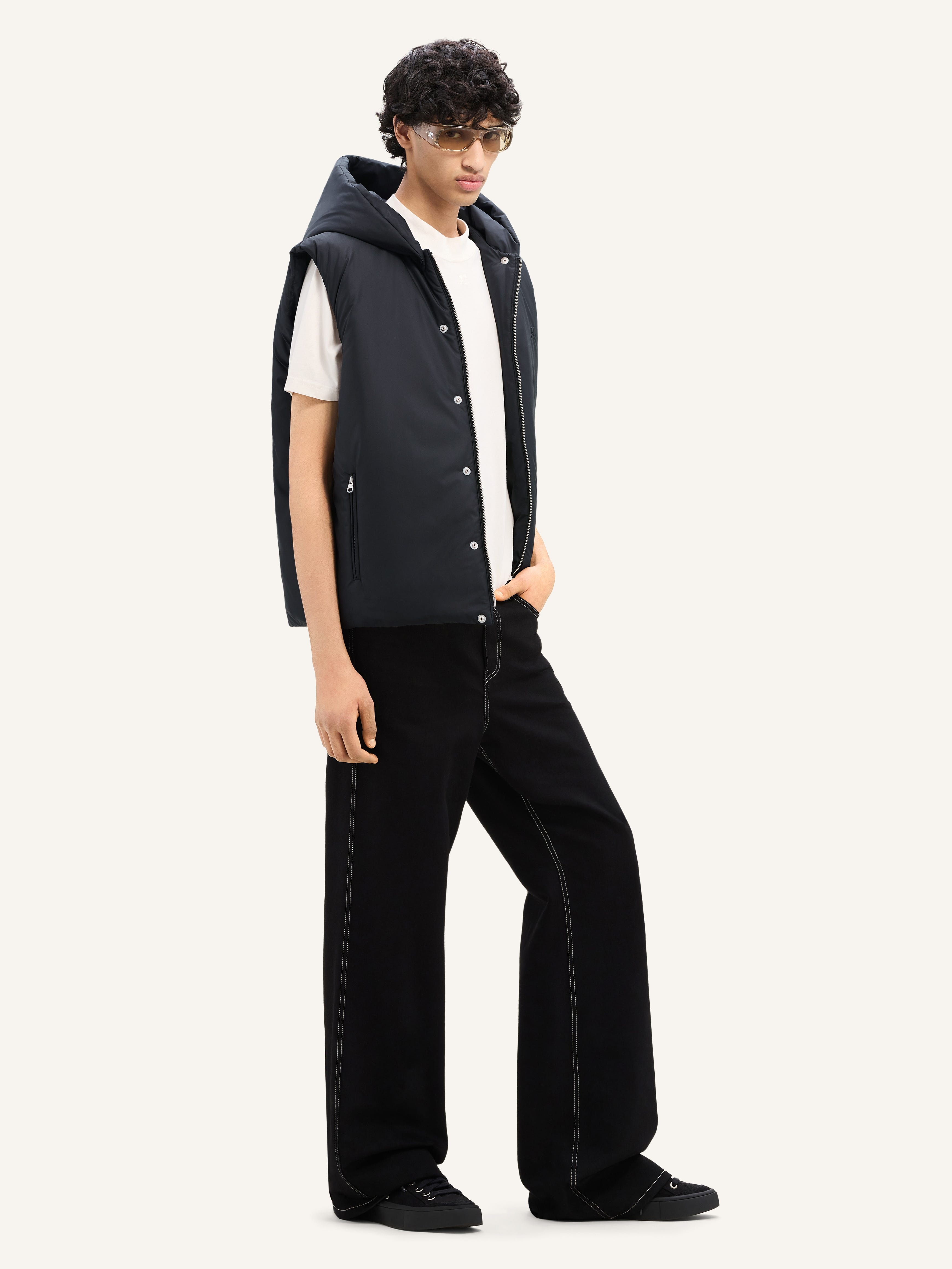 SLEEVELESS NYLON PUFFER JACKET - 4