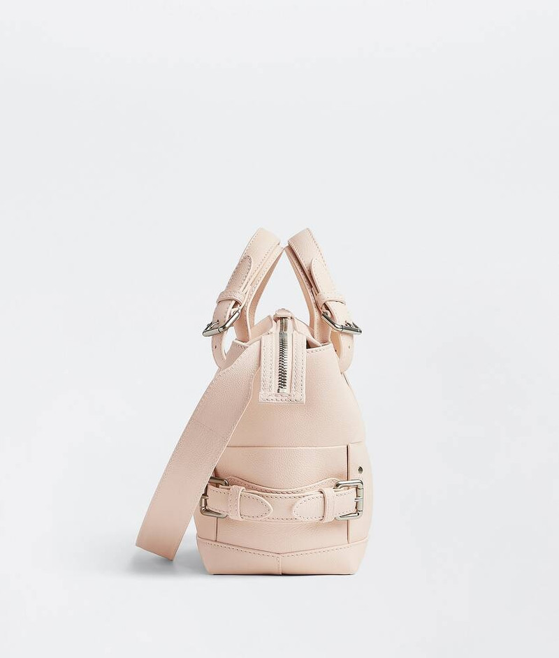 Bottega Veneta arco tool outlook