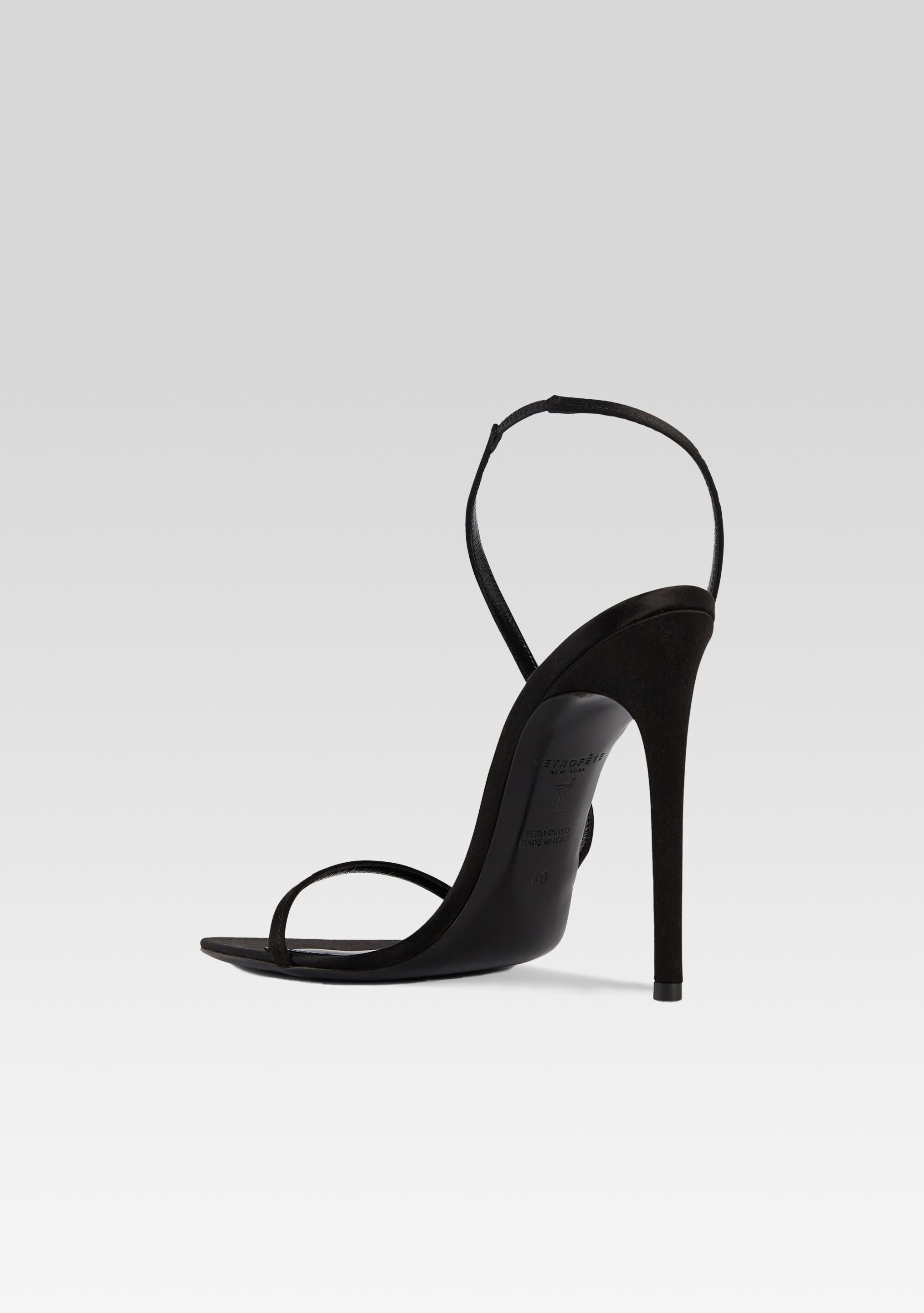NAOMI SANDAL - 5