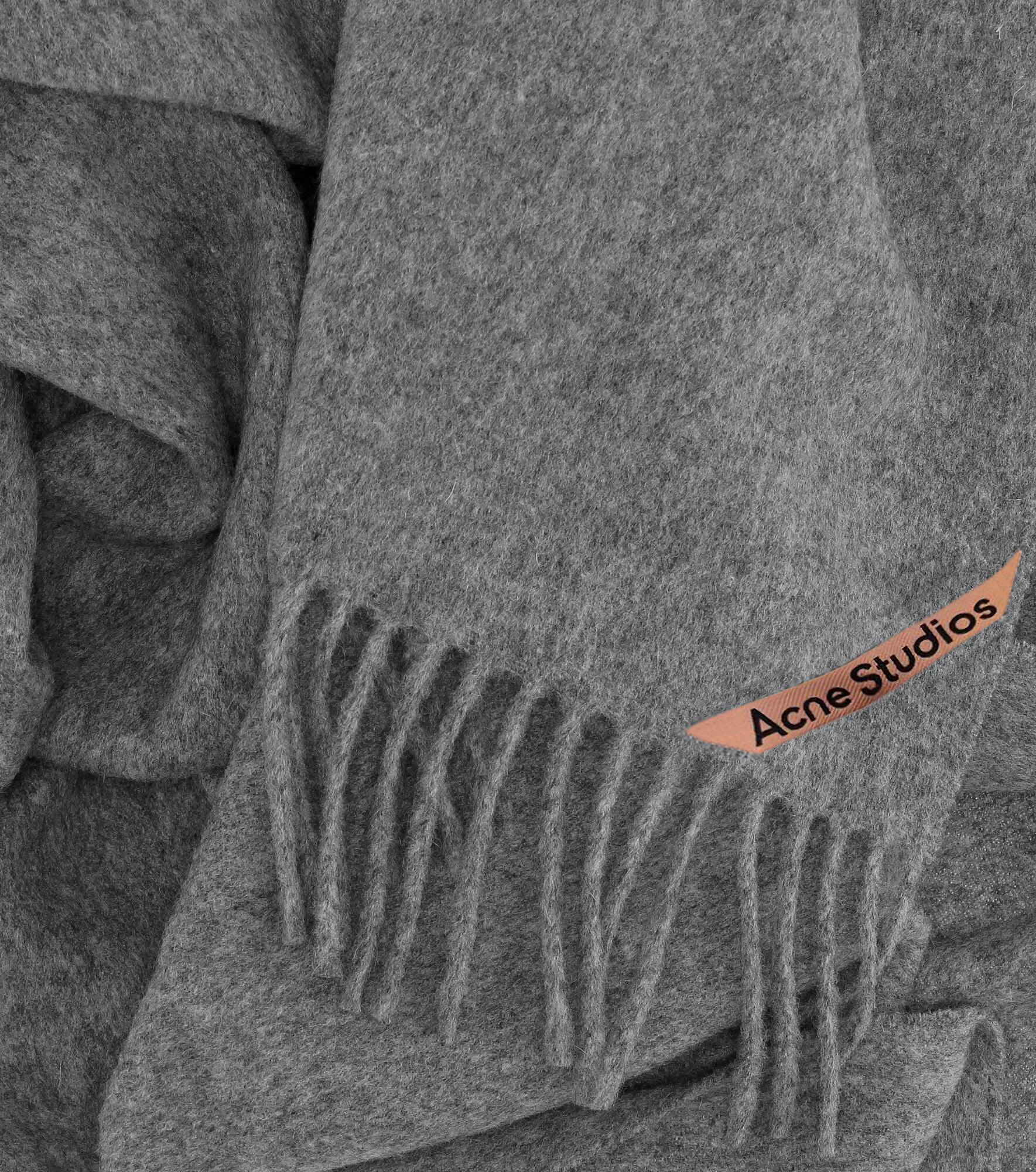 Canada New wool scarf - 5
