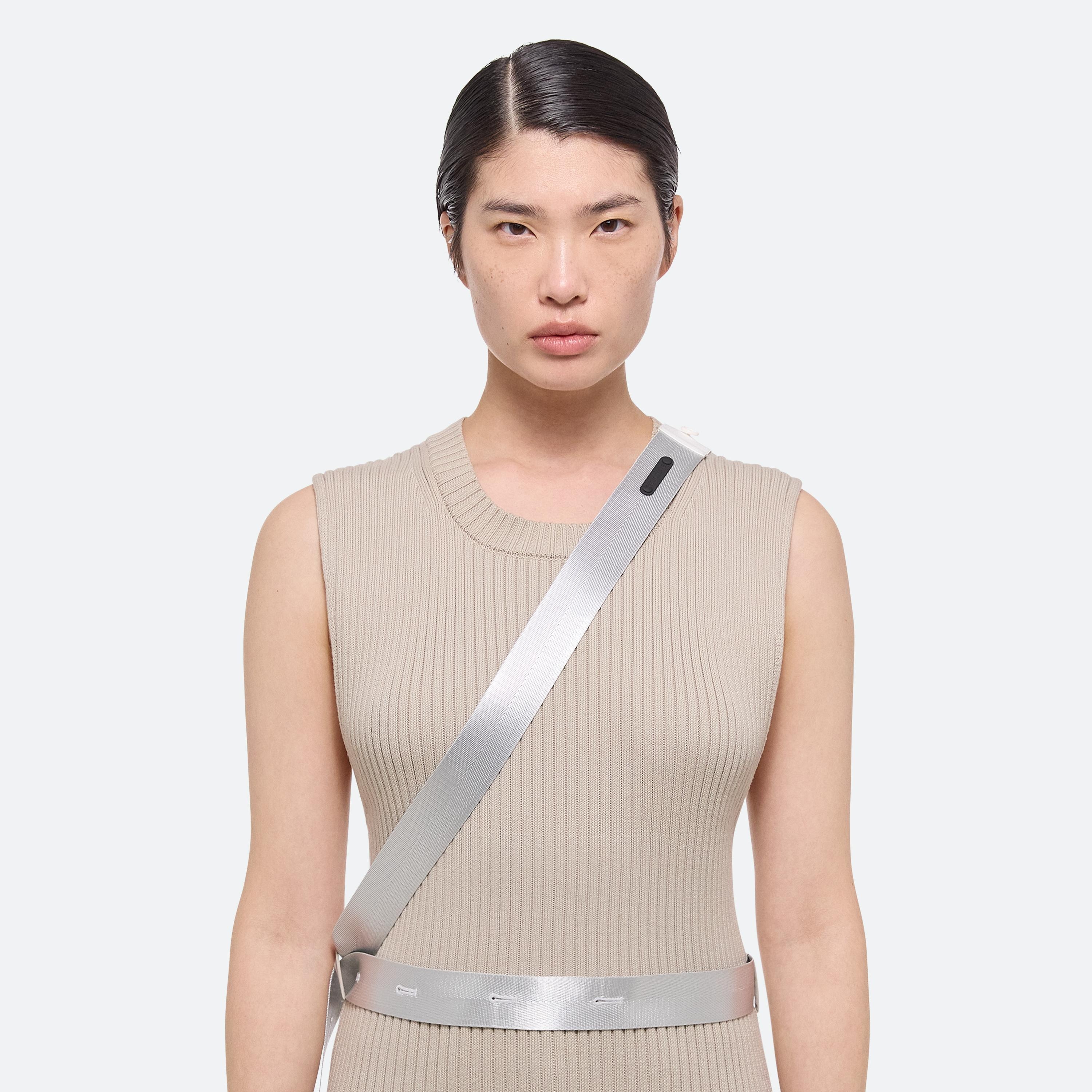 SEATBELT TANK - 11