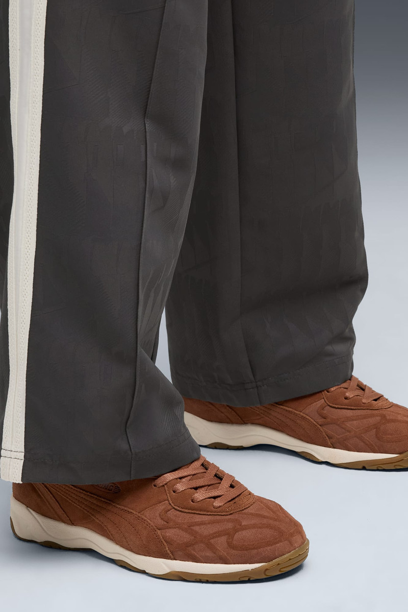 PUMA King Indoor Clean Sneakers Unisex outlook