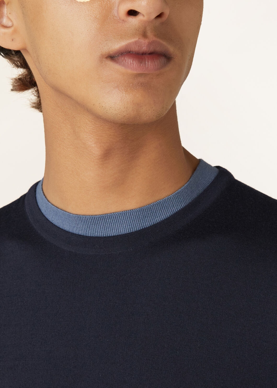 T-Shirt Crewneck - 3