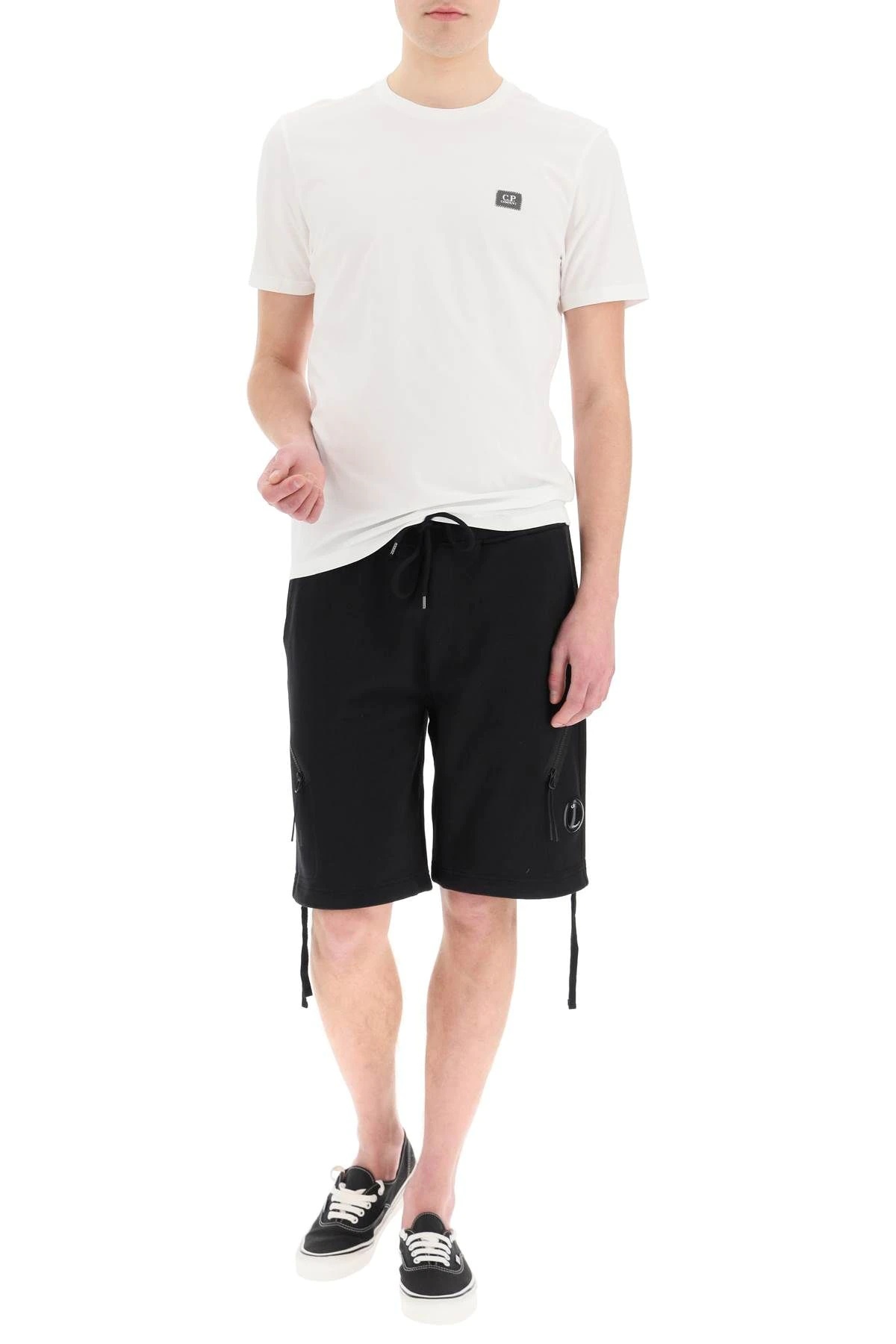 DIAGONAL RAISED FLEECE SHORTS - 2