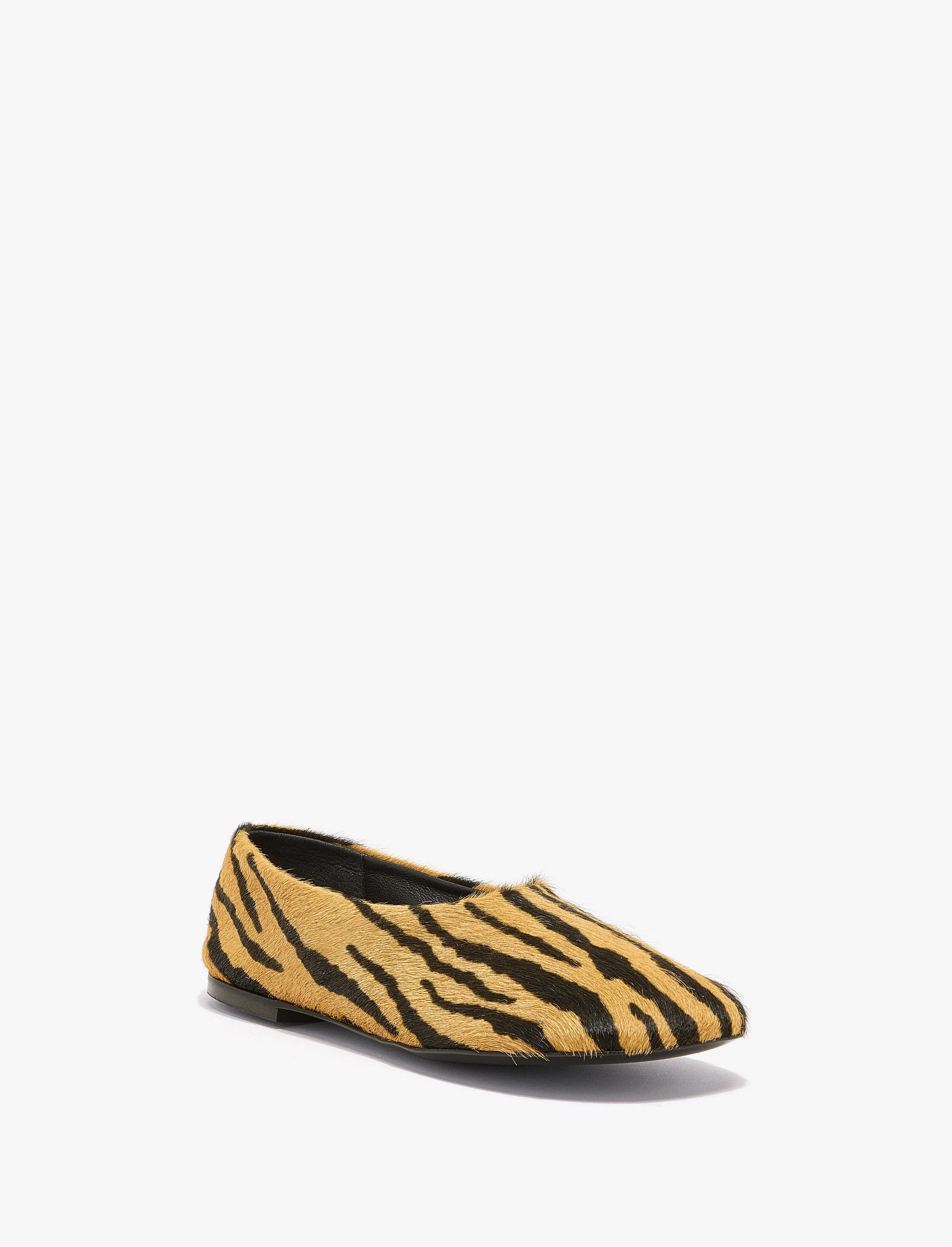 Glove Slippers in Haircalf - 2