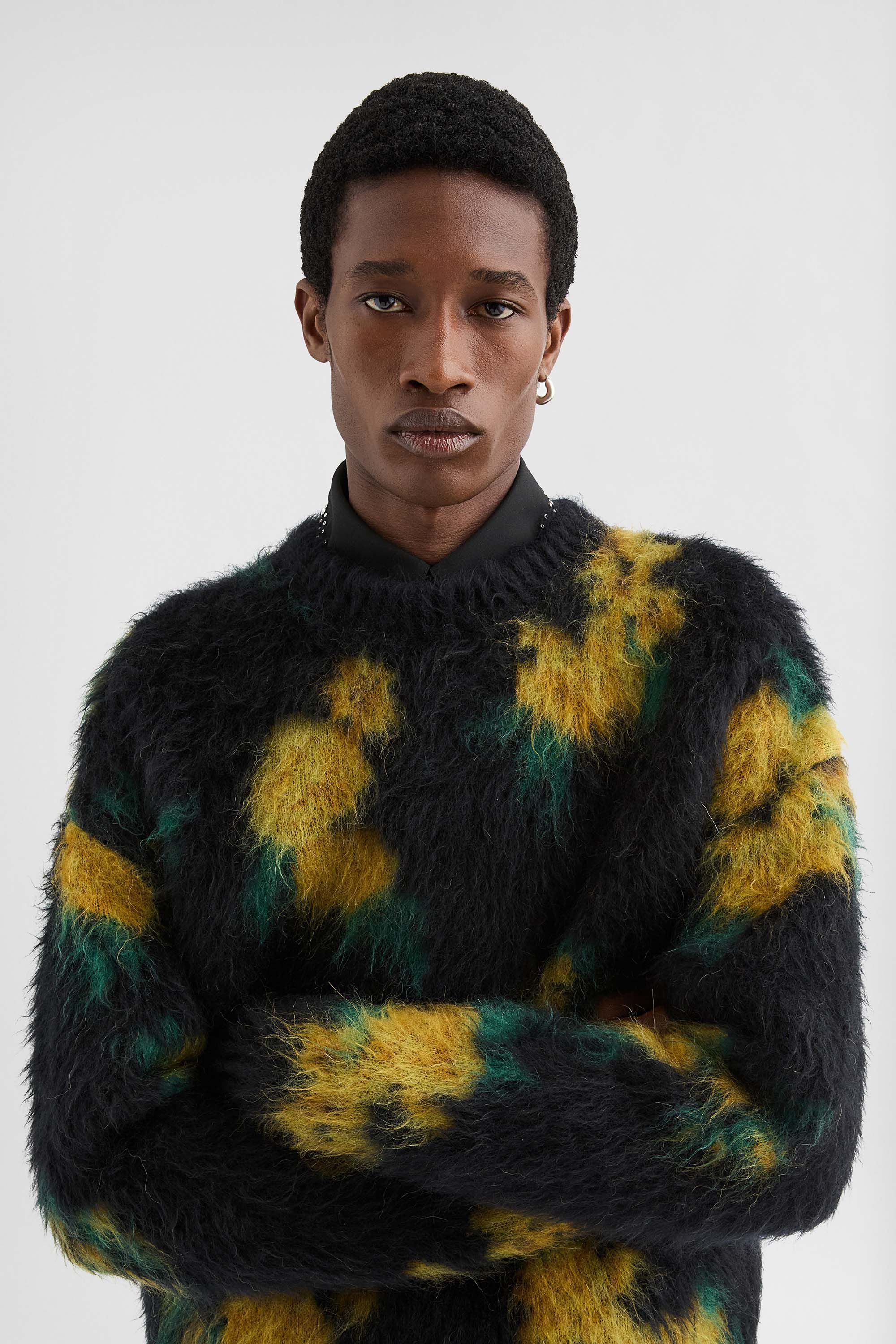 Wool Blend Crew-Neck Sweater - 4