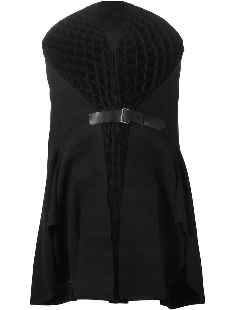 ruff collar cape 1