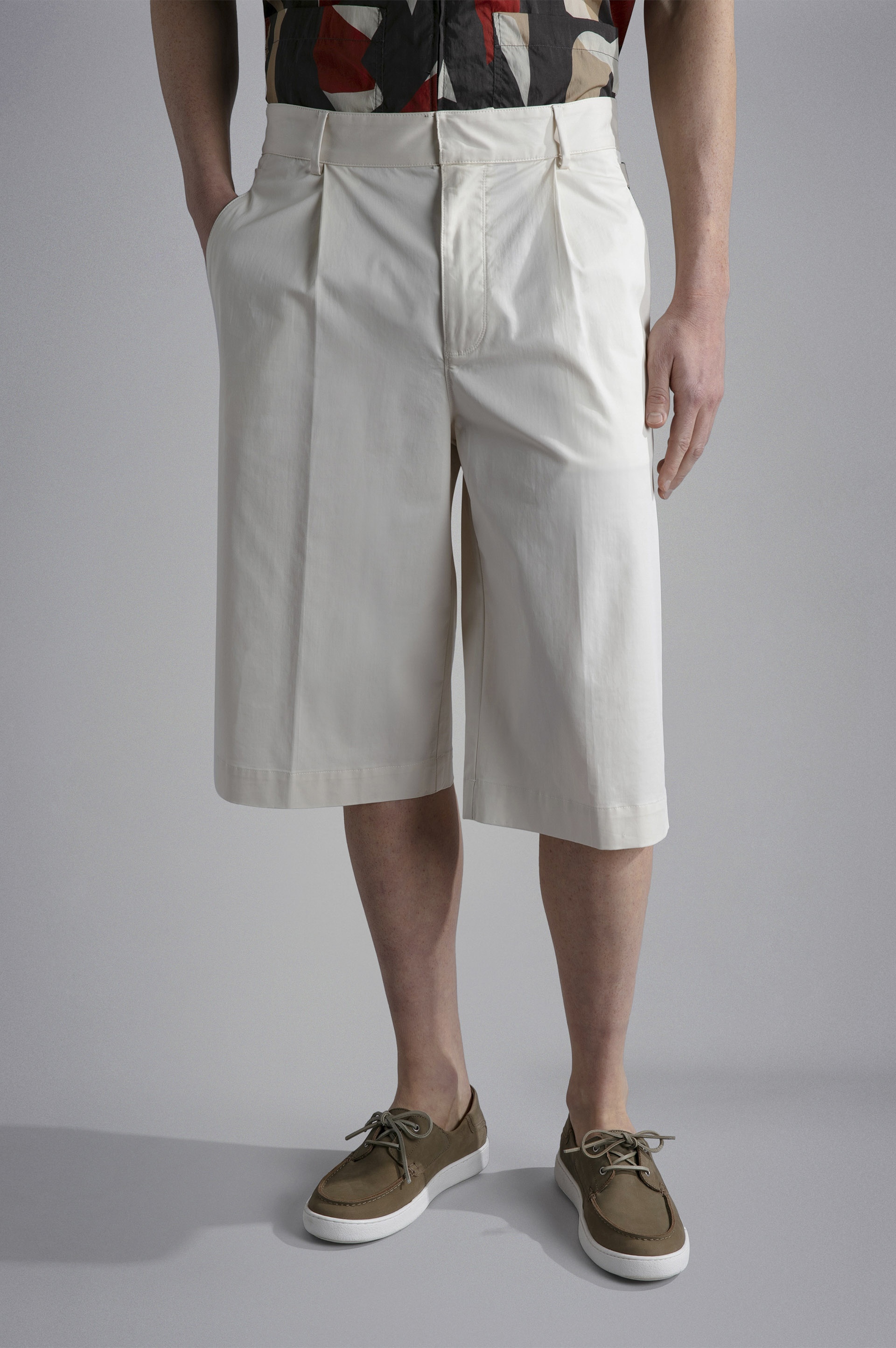 COTTON STRETCH BERMUDA SHORTS - 6