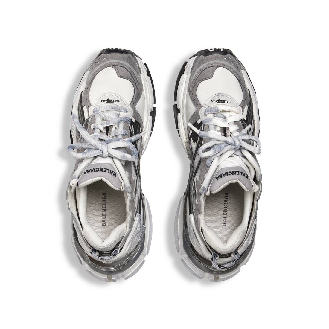 【ストリートにも♪】BALENCIAGA Men Sneakers Gray BALENCIAGA Men's Runner Sneaker in Grey | REVERSIBLE