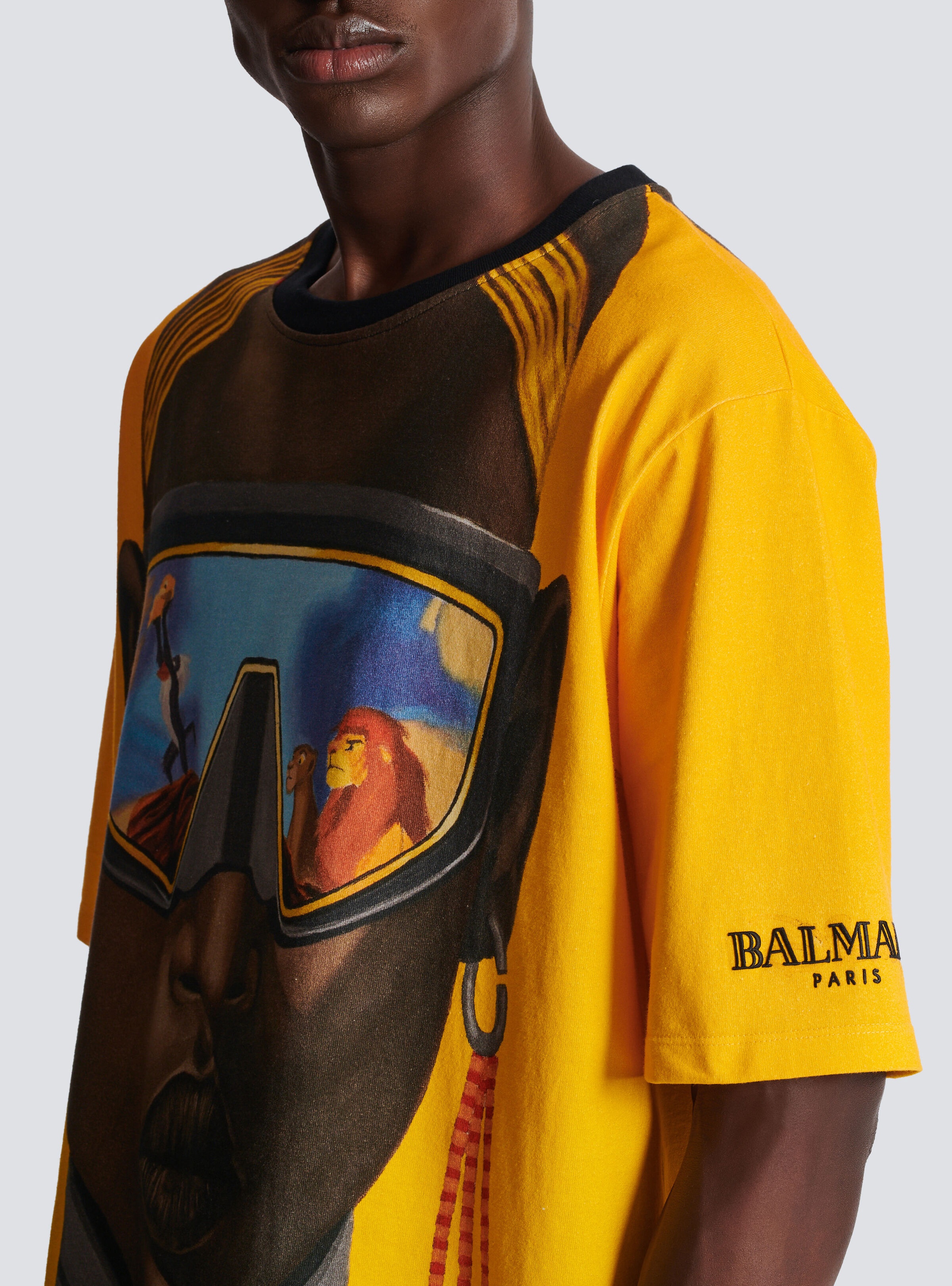 Disney x Balmain: The Lion King - Relaxed T-shirt with Nika Mtwana print - 8