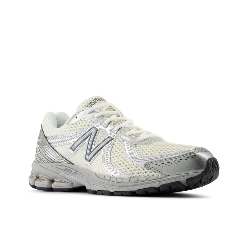 New Balance 860v2 outlook