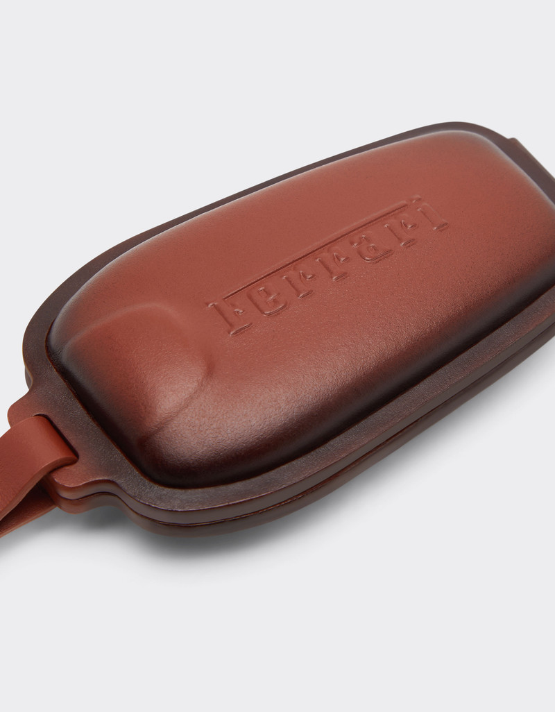 Ferrari keyring in gradient leather 4