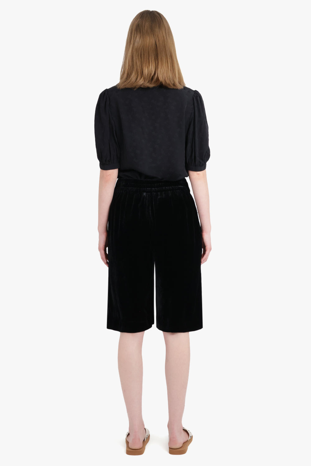 VELVET LONG SHORT | BLACK - 4