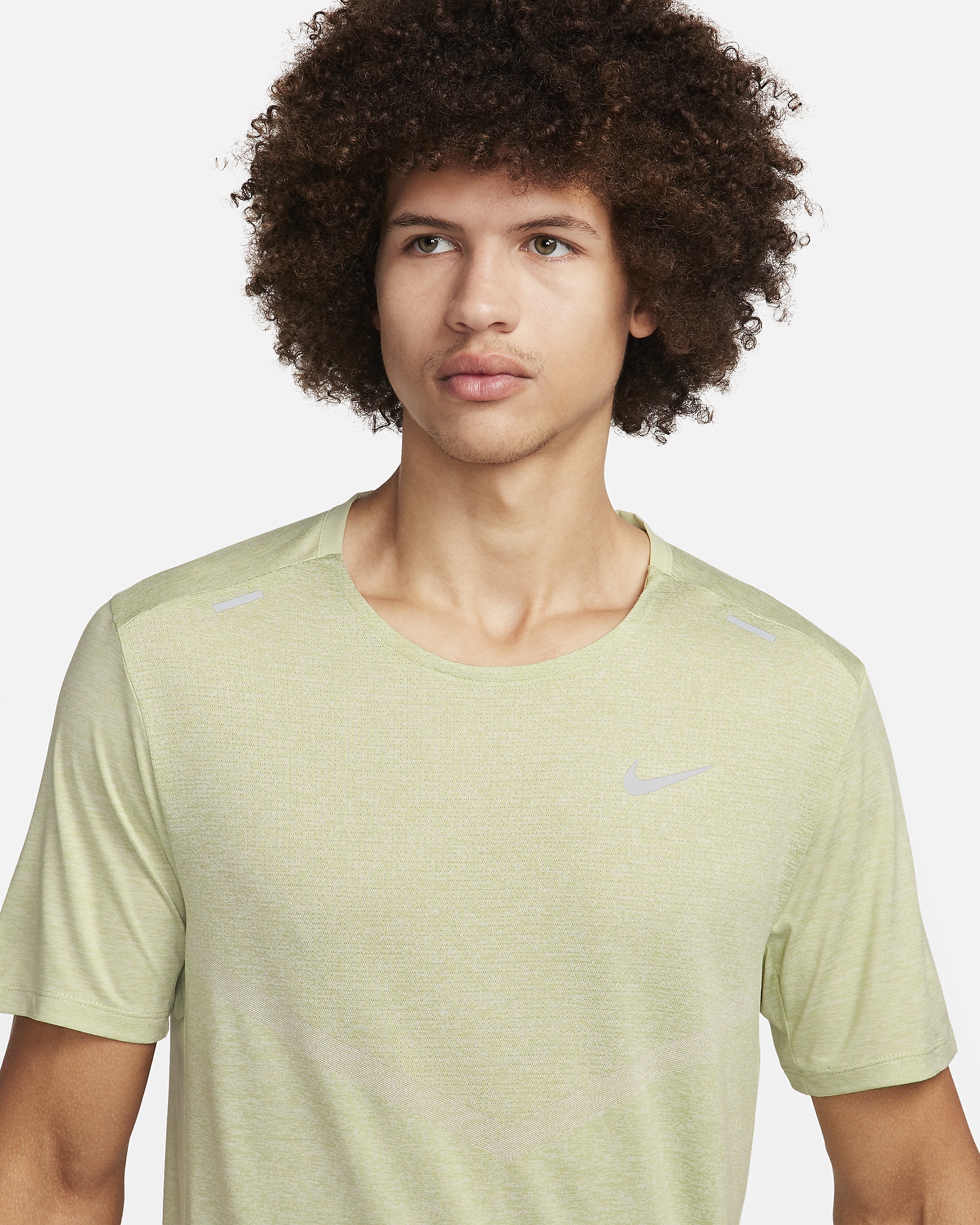 Nike Rise 365 Men's Dri-FIT Short-Sleeve Running Top - 3