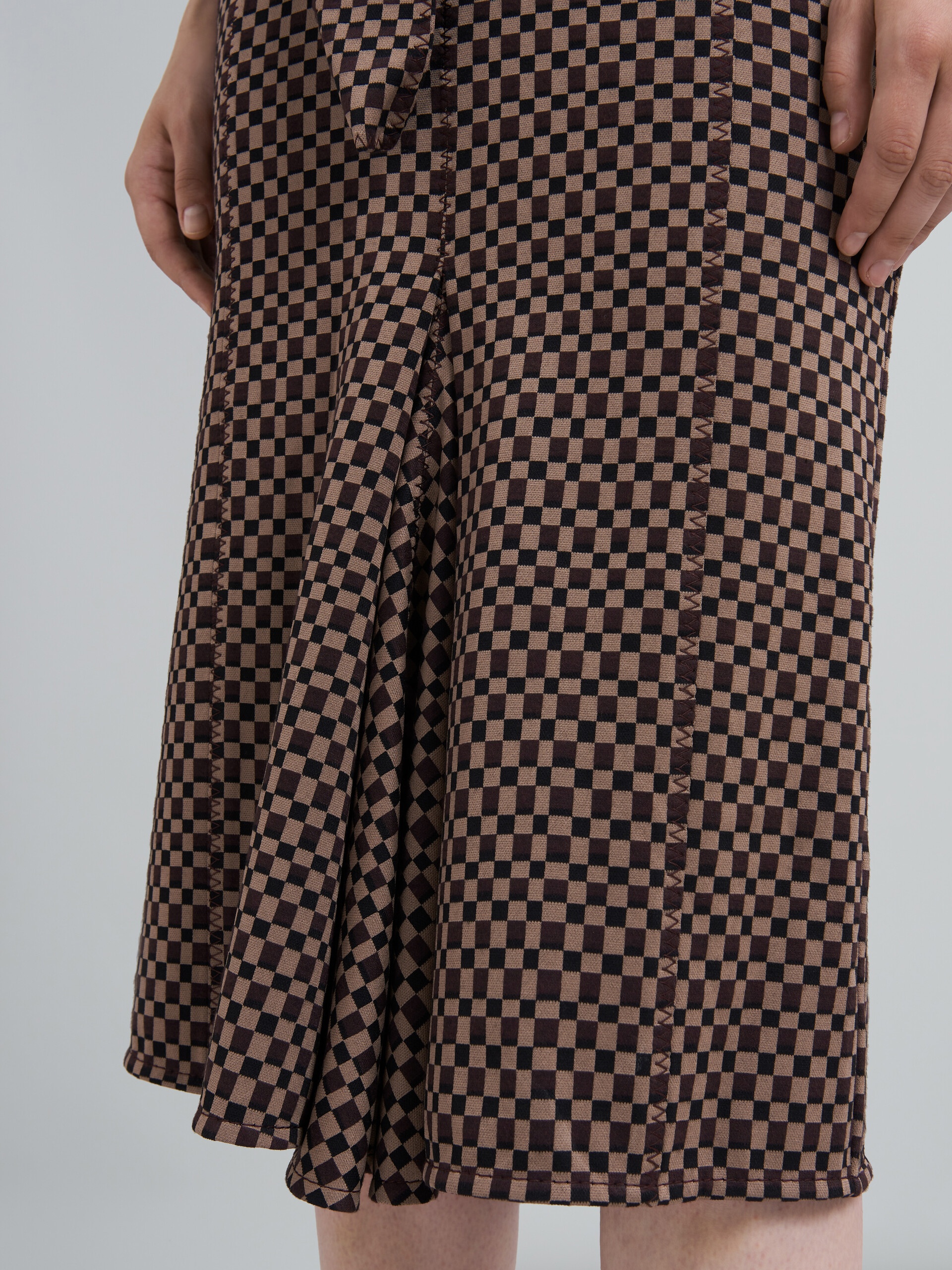 CHECK JACQUARD JERSEY DRESS - 5