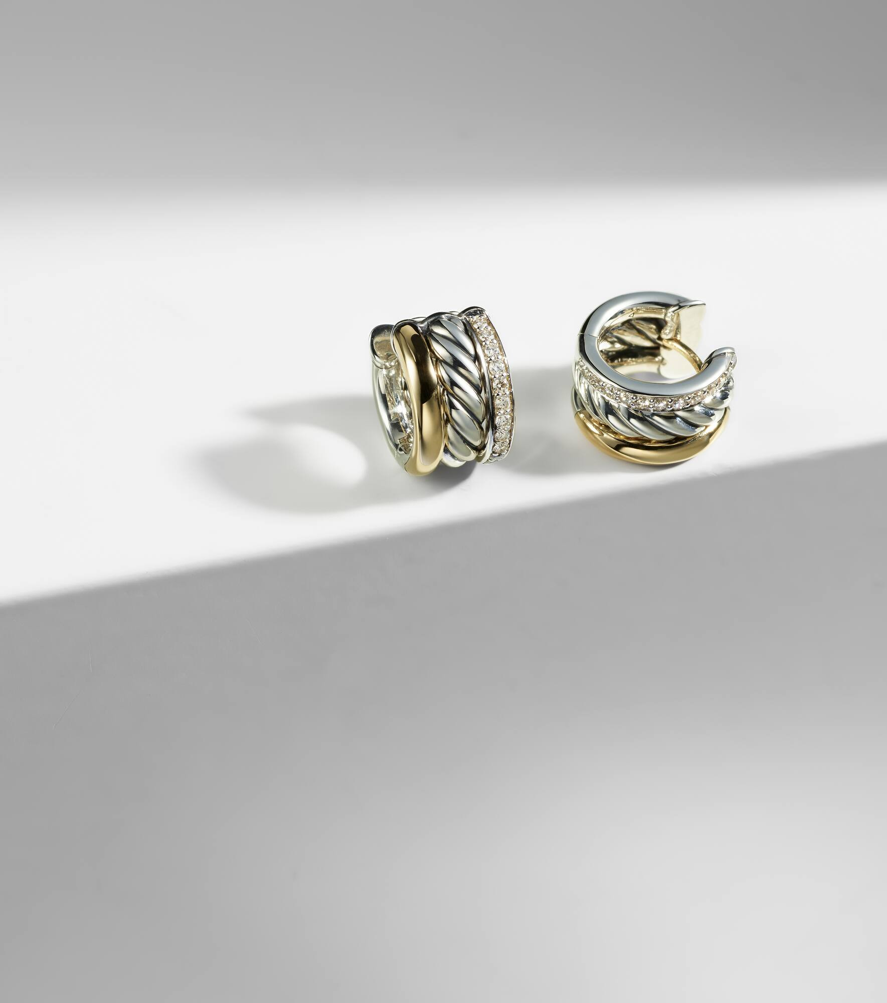 DY Mercer® sterling silver and 18kt gold huggie earrings with diamonds - 5
