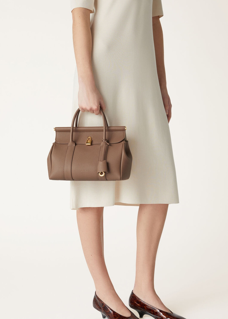 Loro Piana Loom Bag L25 outlook