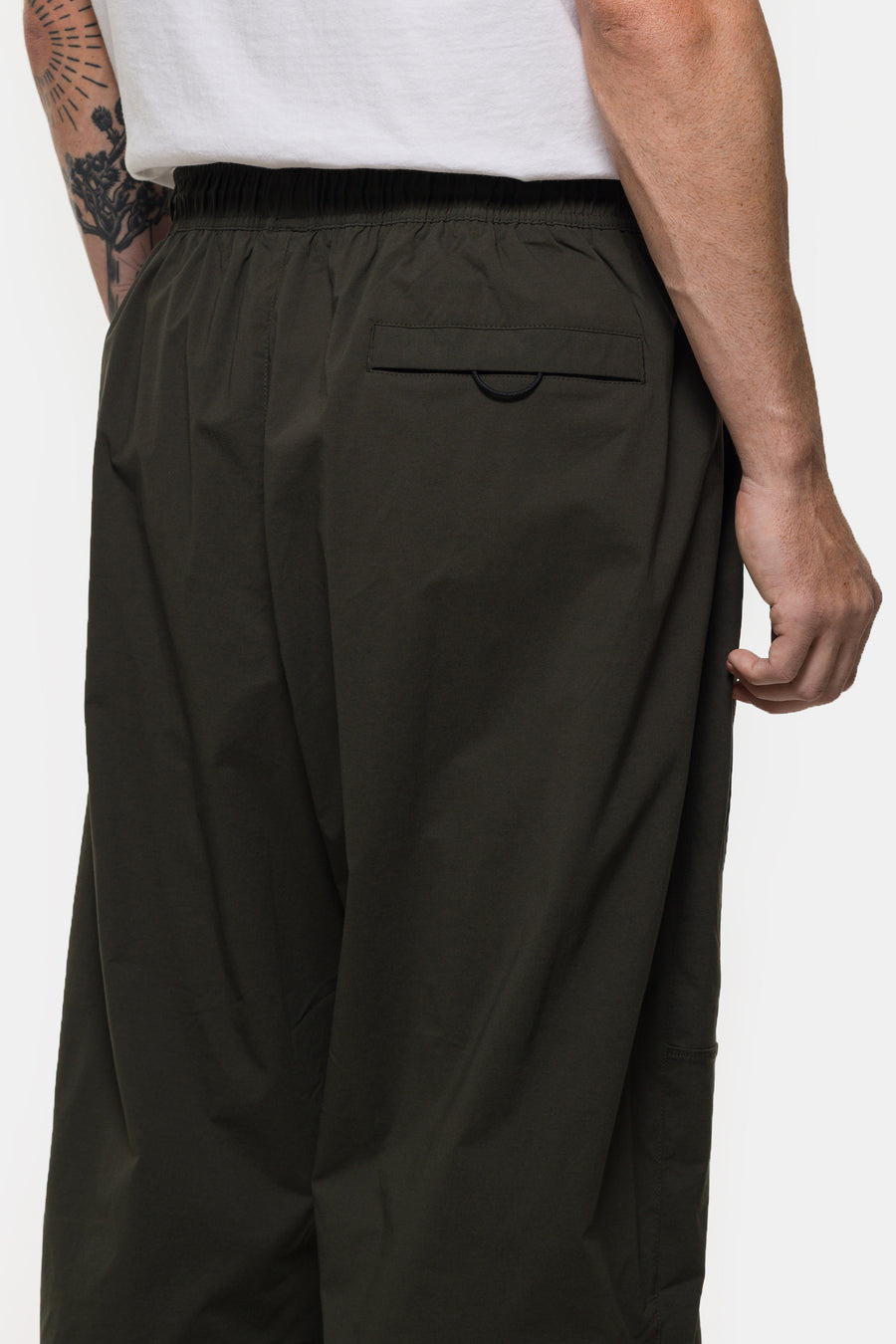 Tech Woven Oversized Pant in Sequoia/Sequoia/Black - 5