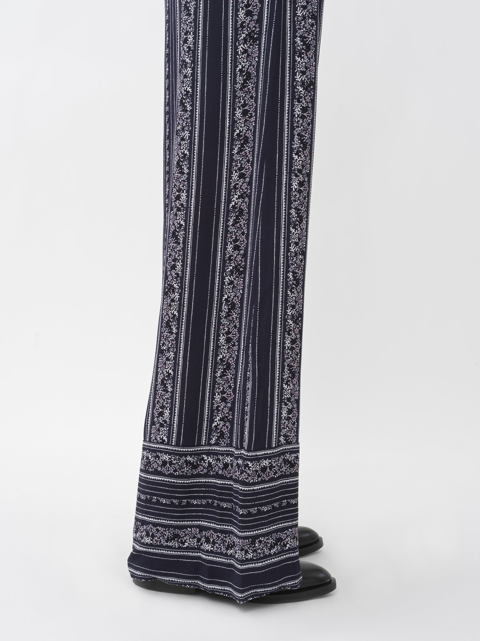 PANTS WITH PRINT - 5
