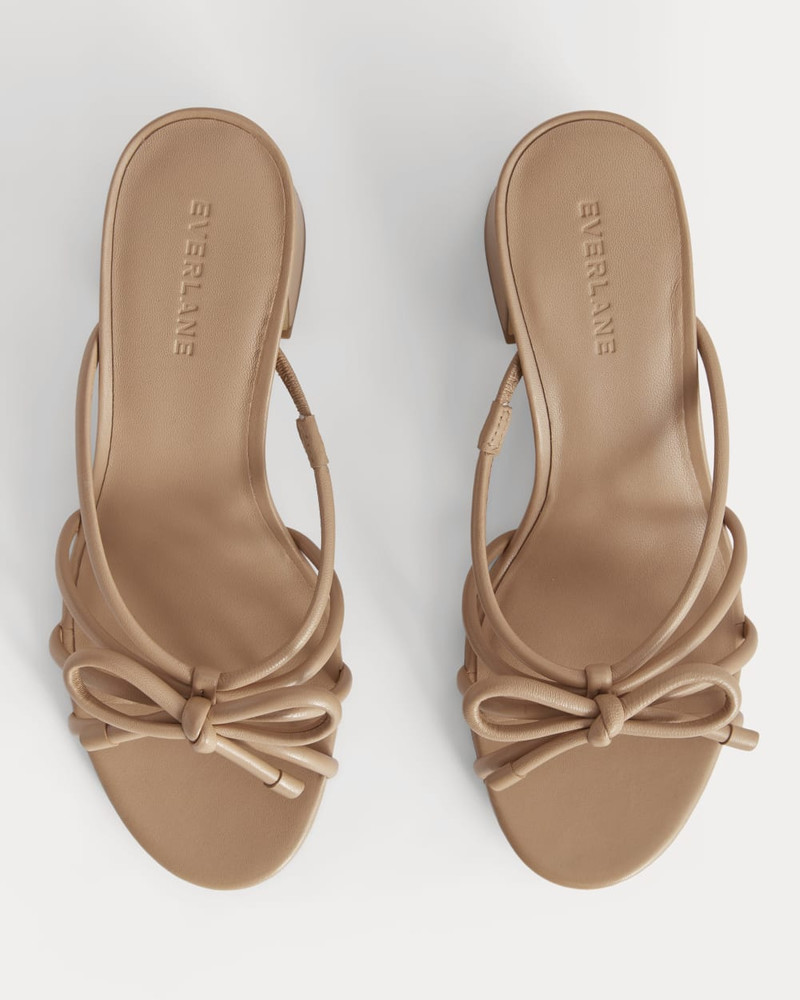 EVERLANE THE BOW HEEL outlook