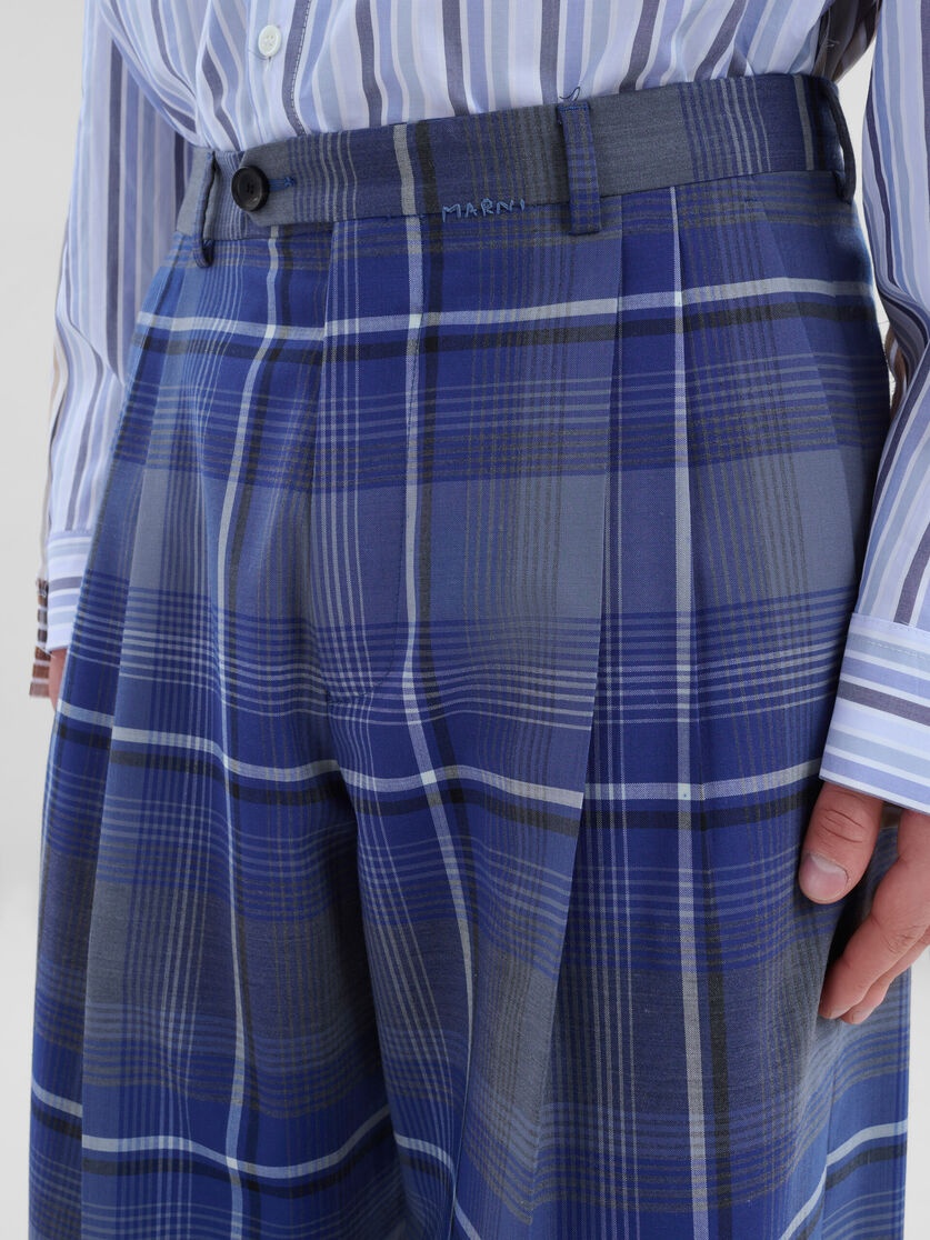 BLUE CHECKED WOOL PLEATED TROUSERS - 4