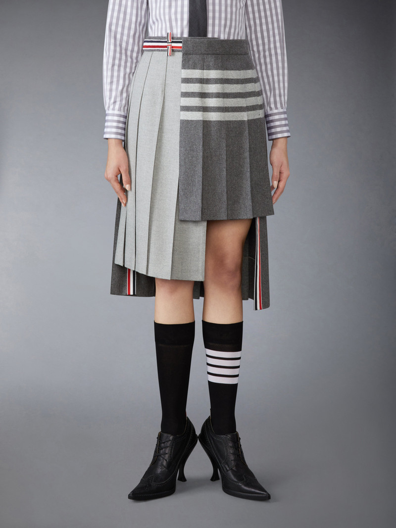 Thom Browne WOOL FLANNEL 4-BAR PLEATED SKIRT outlook