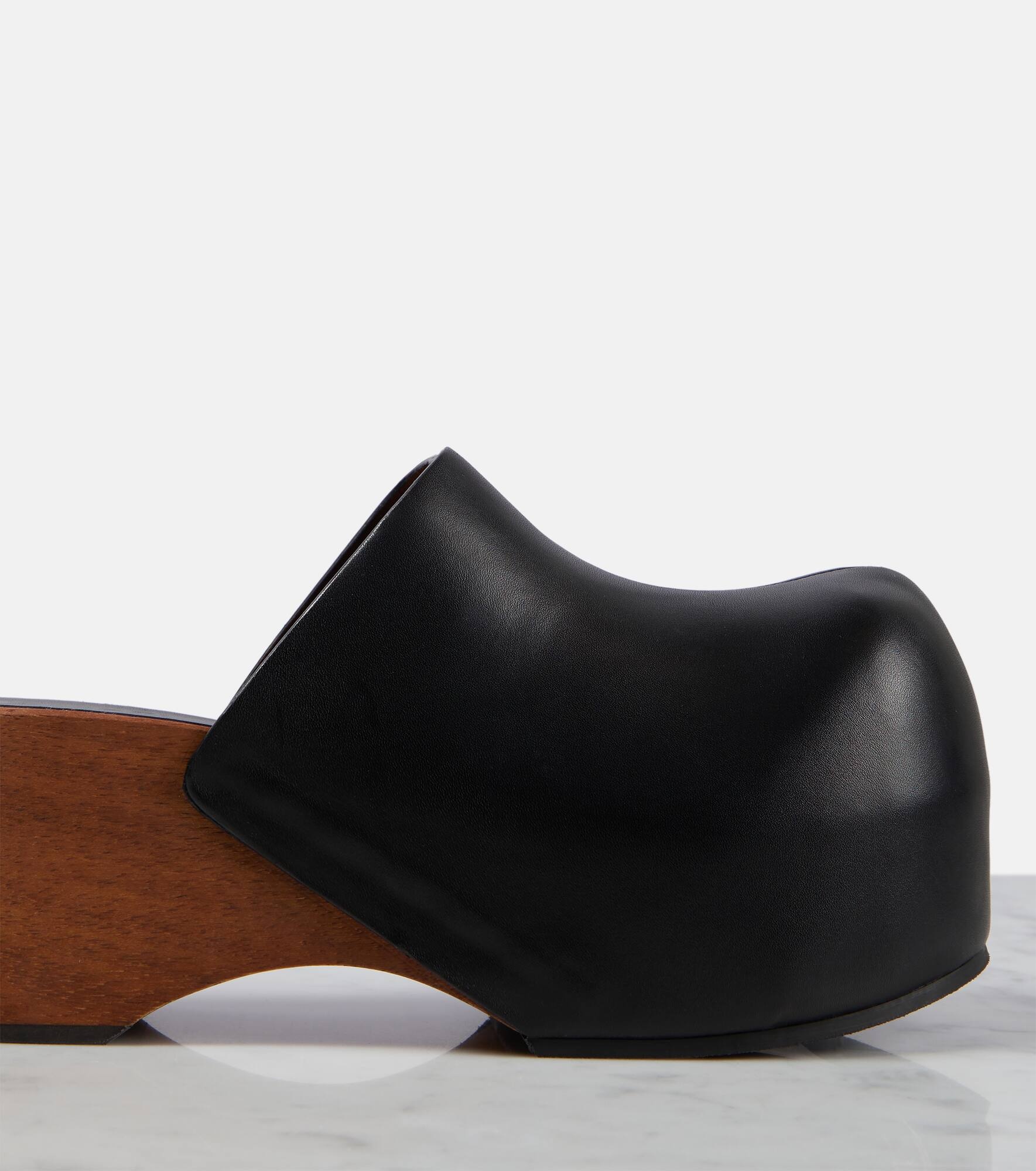Leather clogs - 6