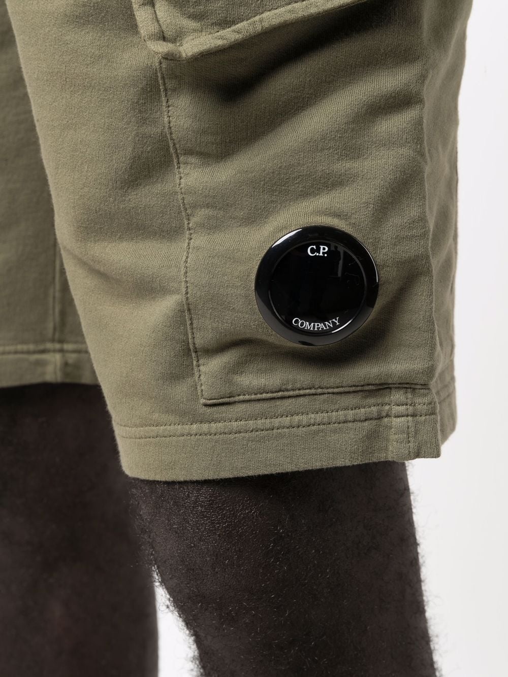 lens-detail cargo shorts - 5