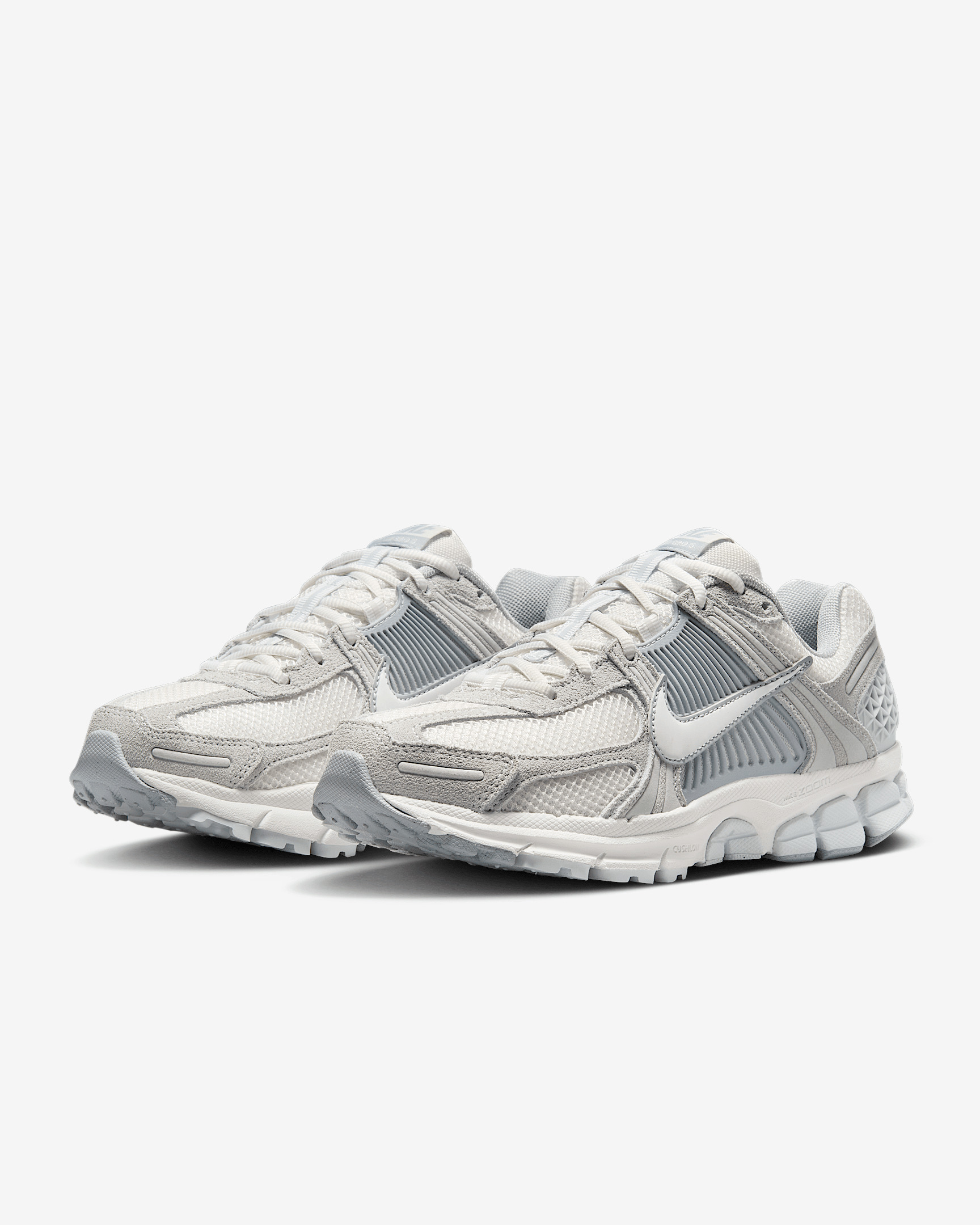 Nike Zoom Vomero 5 Women's Shoe - 5