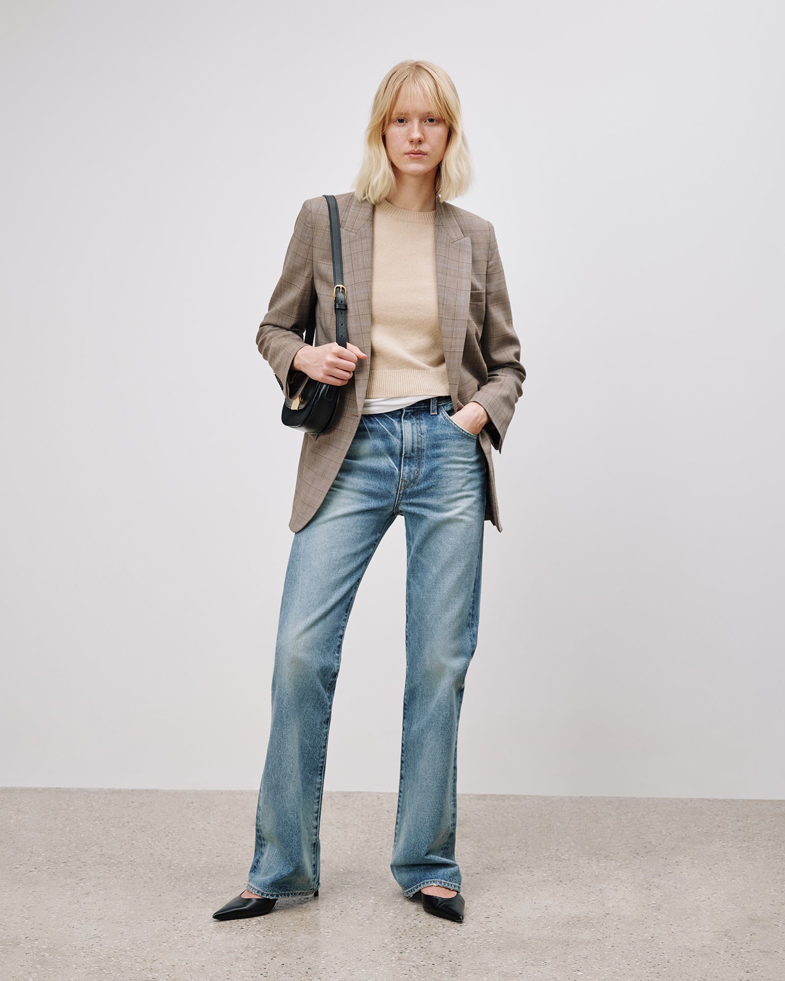 DIANE BLAZER - 4