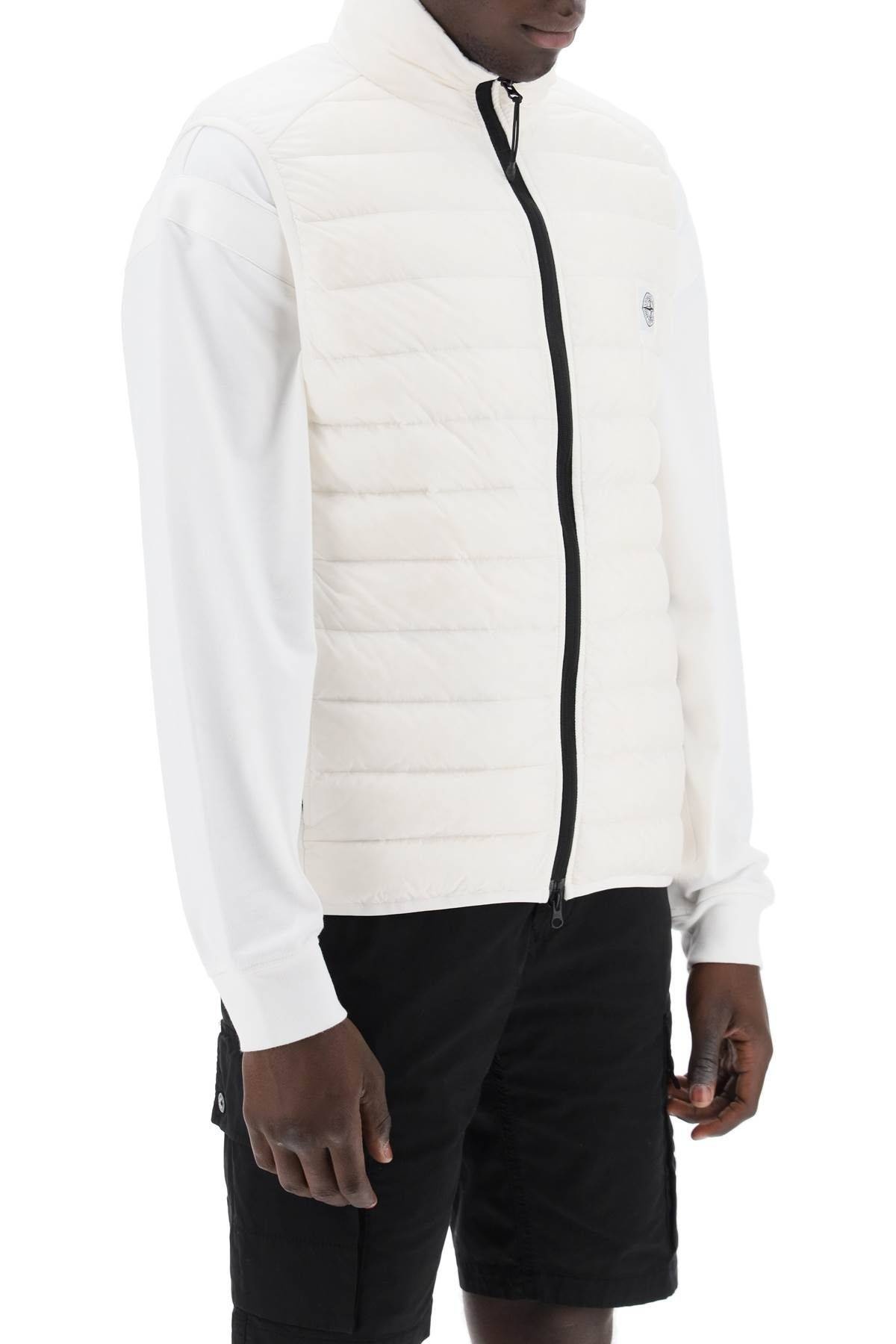 LIGHTWEIGHT PUFFER VEST IN R-NYLON DOWN-TC - 3