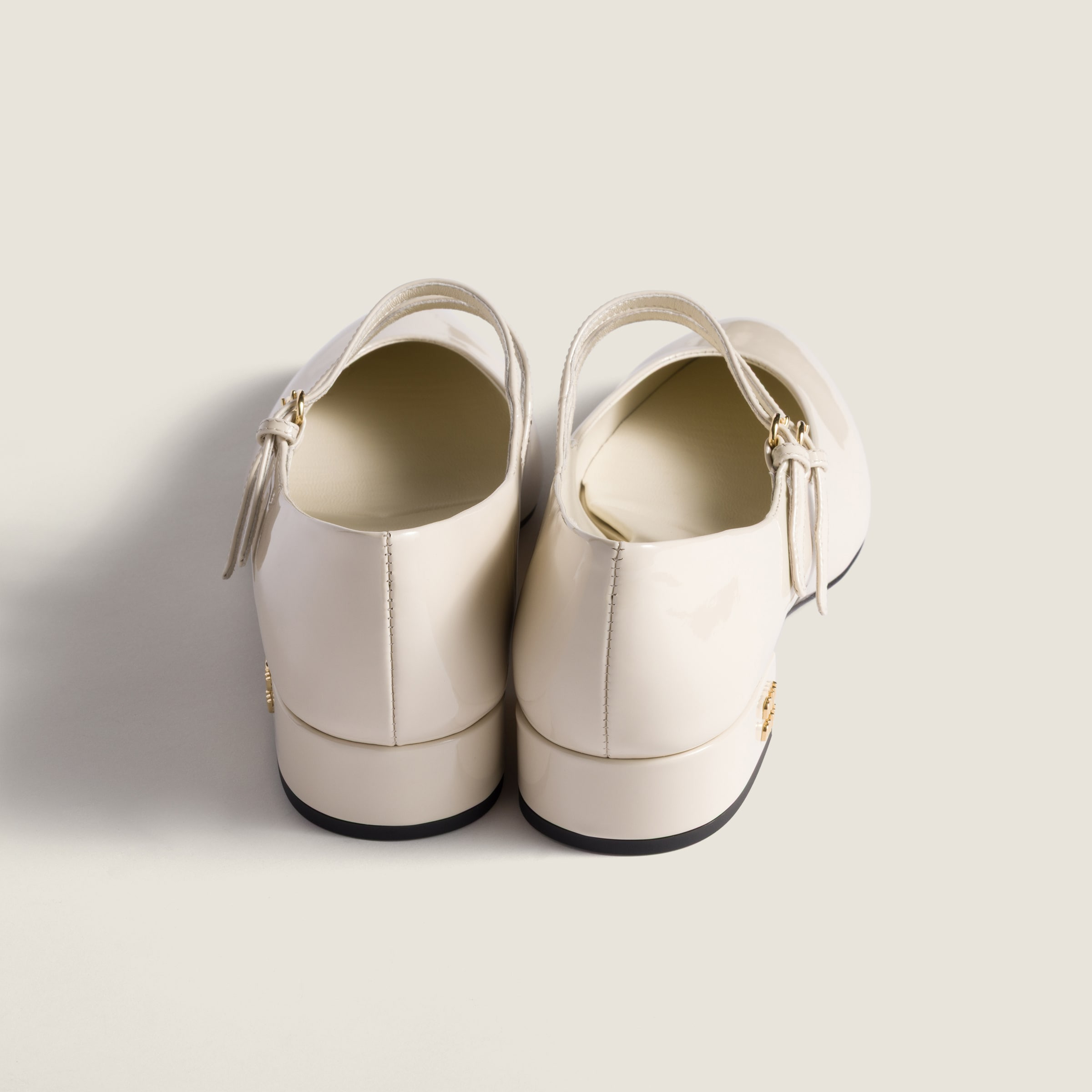 Patent leather slingback pumps with buckles - 3