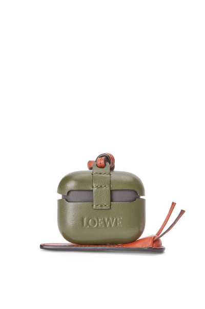 Loewe Snail AirPod Pro case in smooth calfskin outlook