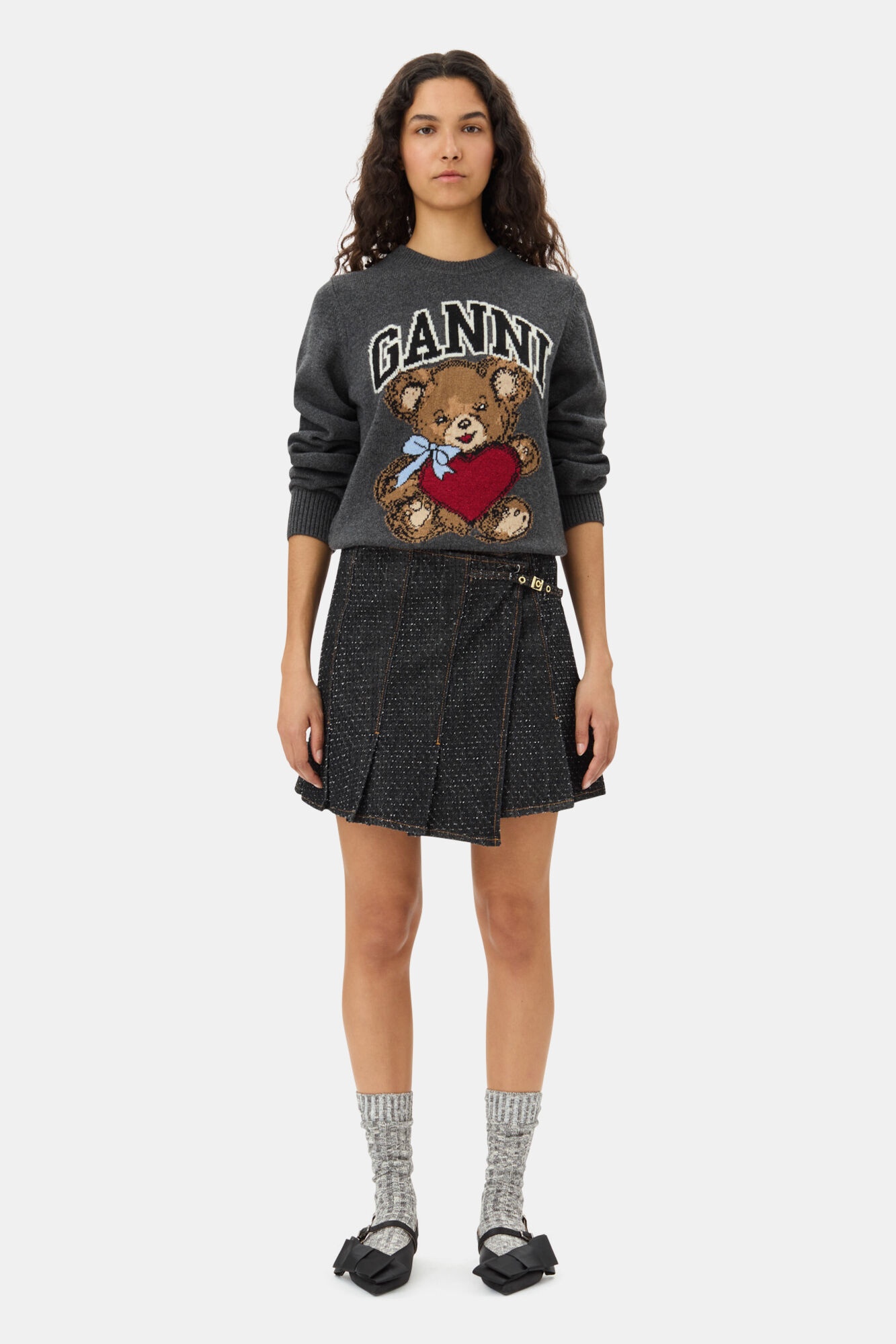 DARK GREY GRAPHIC BEAR SWEATER - 3