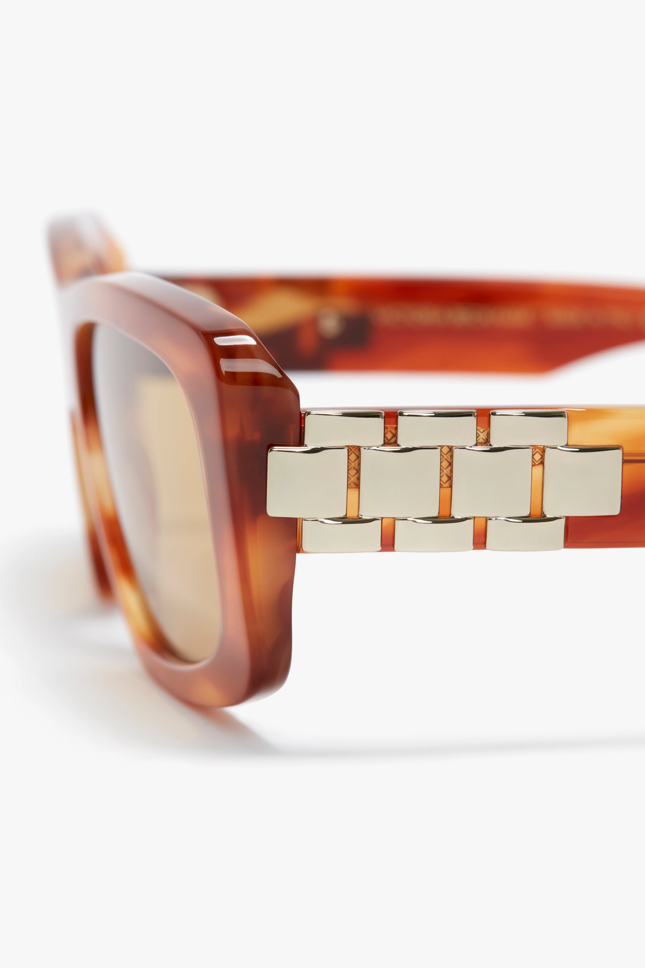 Chain Detail Rectangular Frame Sunglasses In Striped Blonde Havana - 4