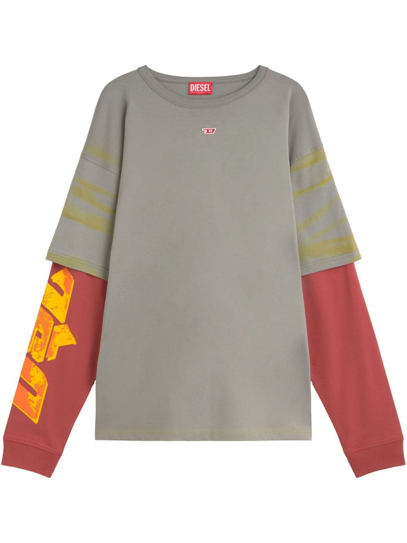 layered T-shirt 1