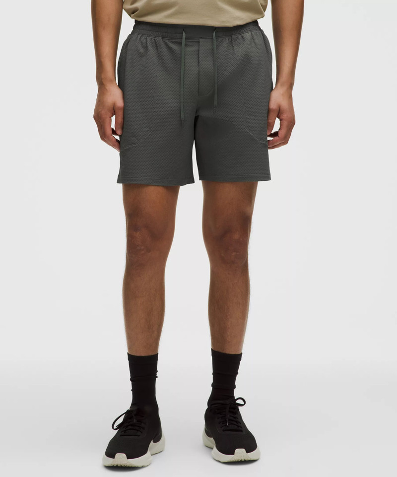 lululemon License to Train Linerless Short 7" *Textured outlook