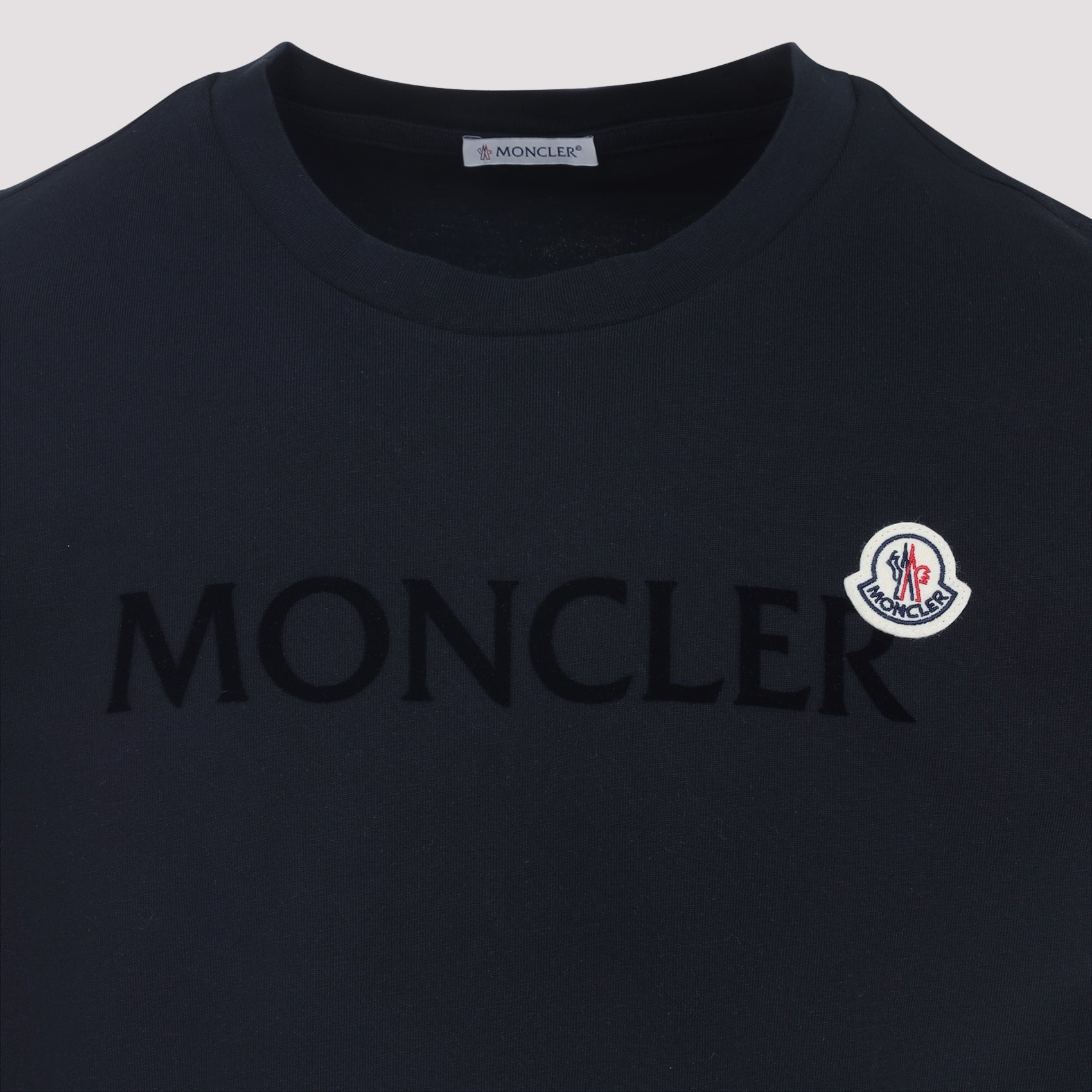 Moncler Short Sleeves T-Shirt Men - 3