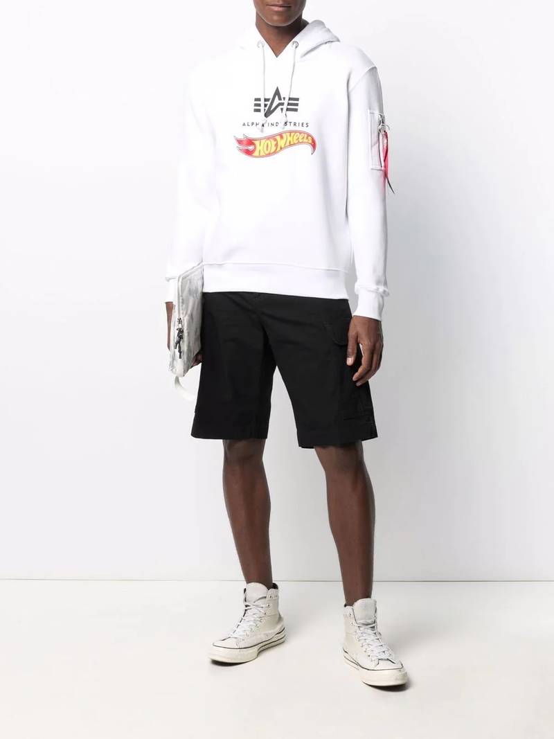 Carhartt knee-length chino shorts outlook