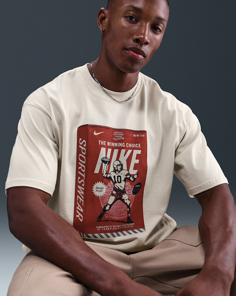 Nike Sportswear Men's Max90 T-Shirt 3