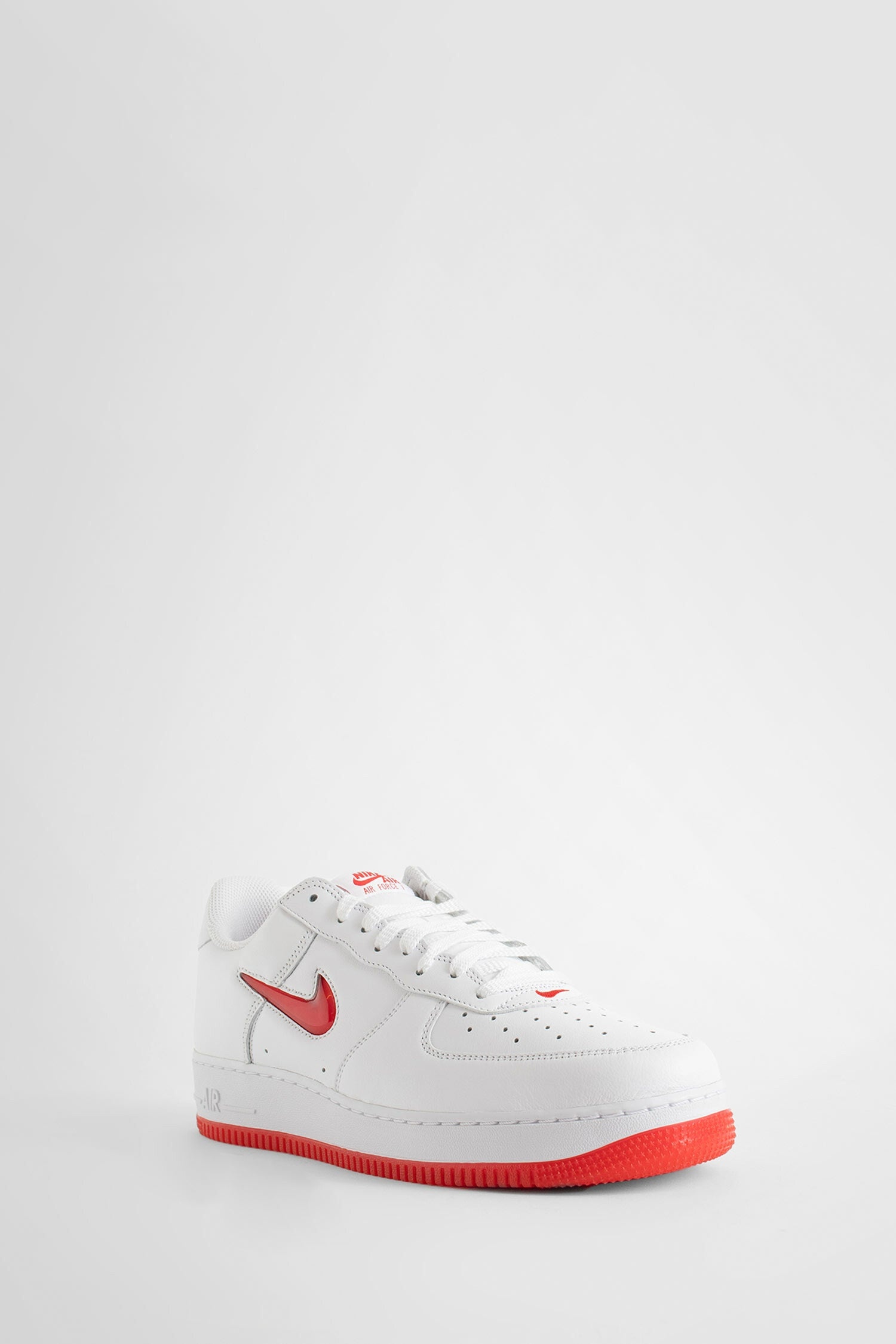 NIKE UNISEX WHITE SNEAKERS - 2