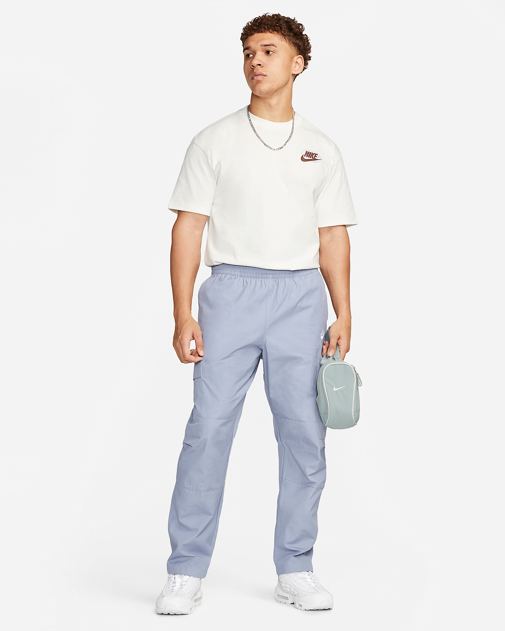 Nike Sportswear Essentials Crossbody Bag (1L) - 9