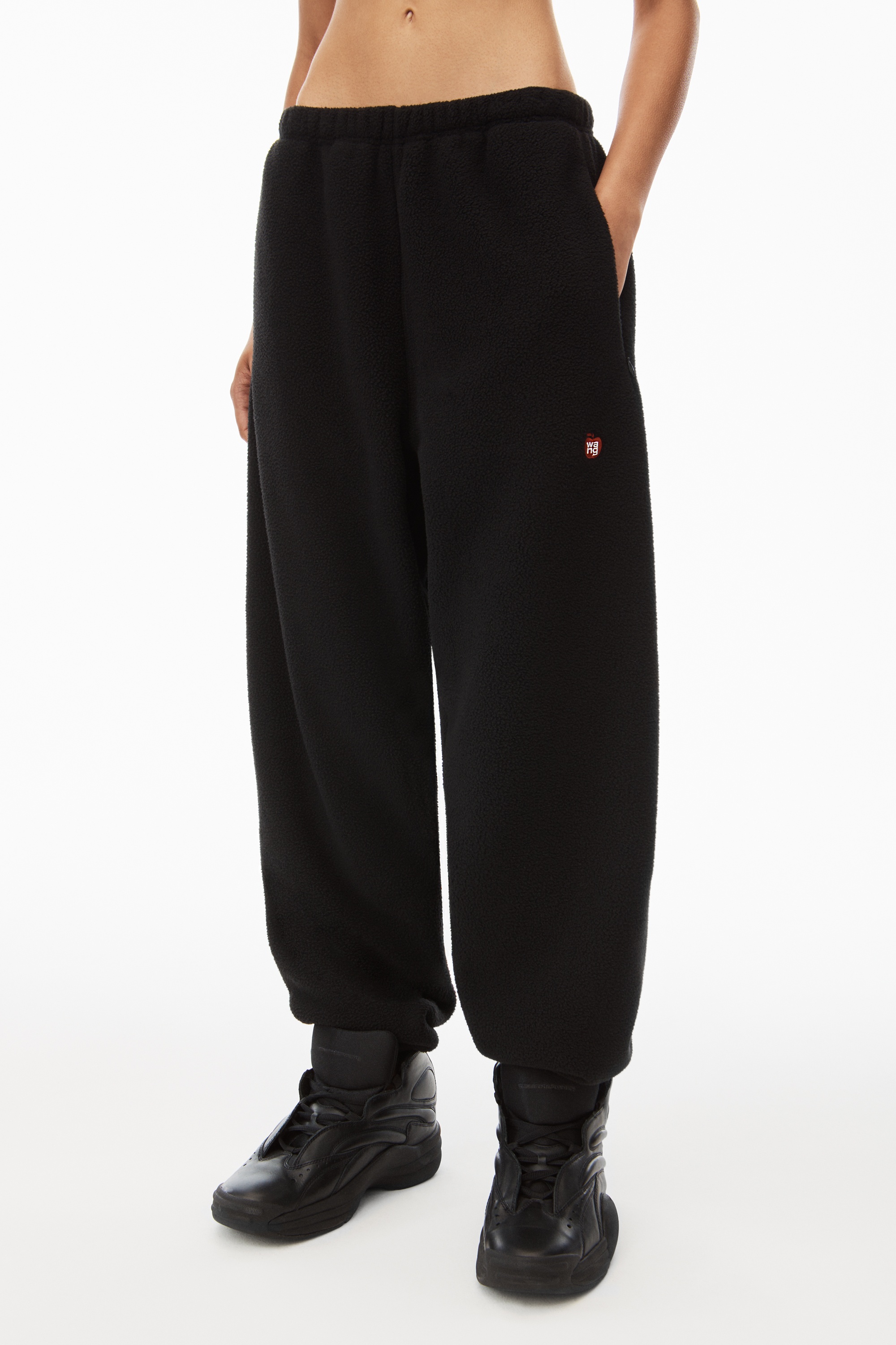 sweatpant in teddy fleece with red apple logo - 3