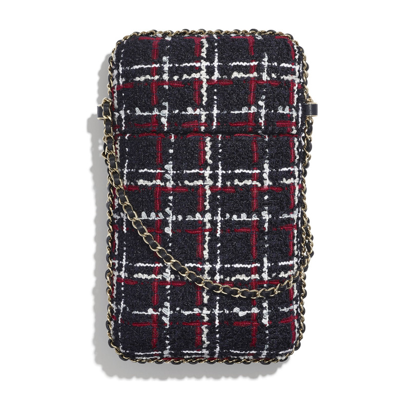 CHANEL Clutch with Chain outlook