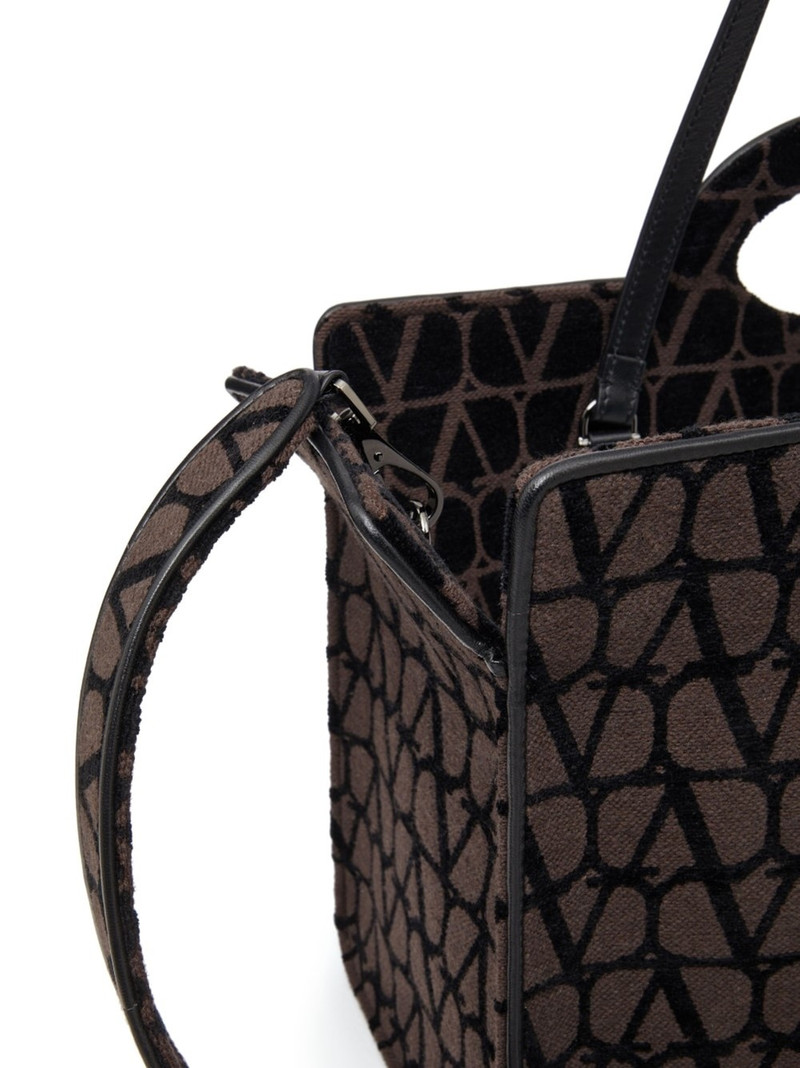 Valentino Valentino Garavani Bags.. Brown outlook