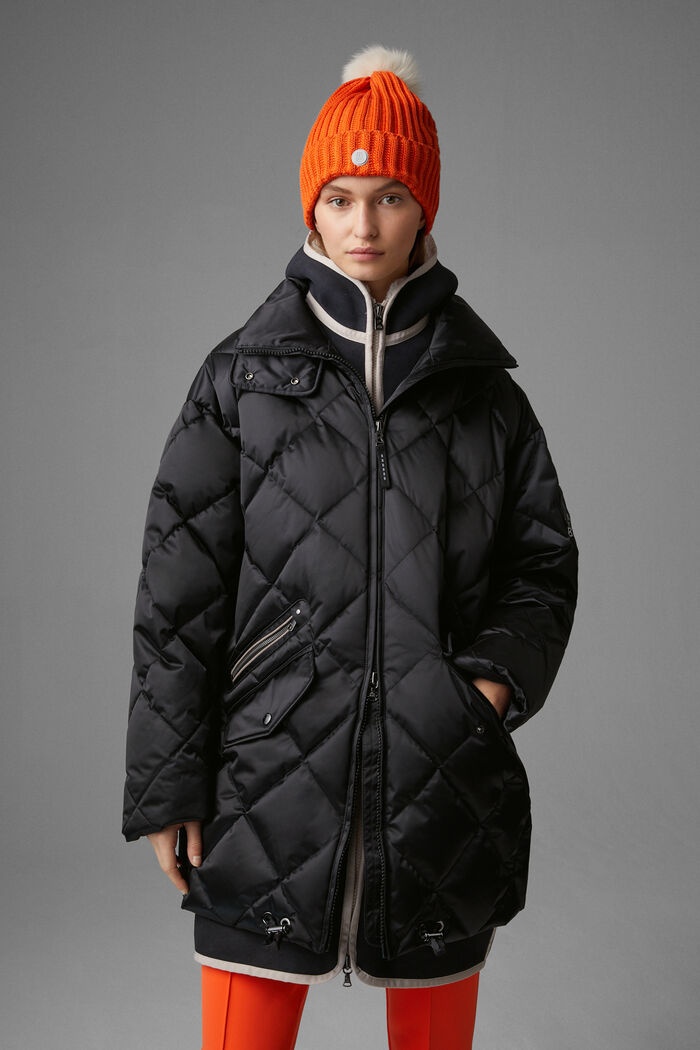 Tessi Down coat in Black - 2